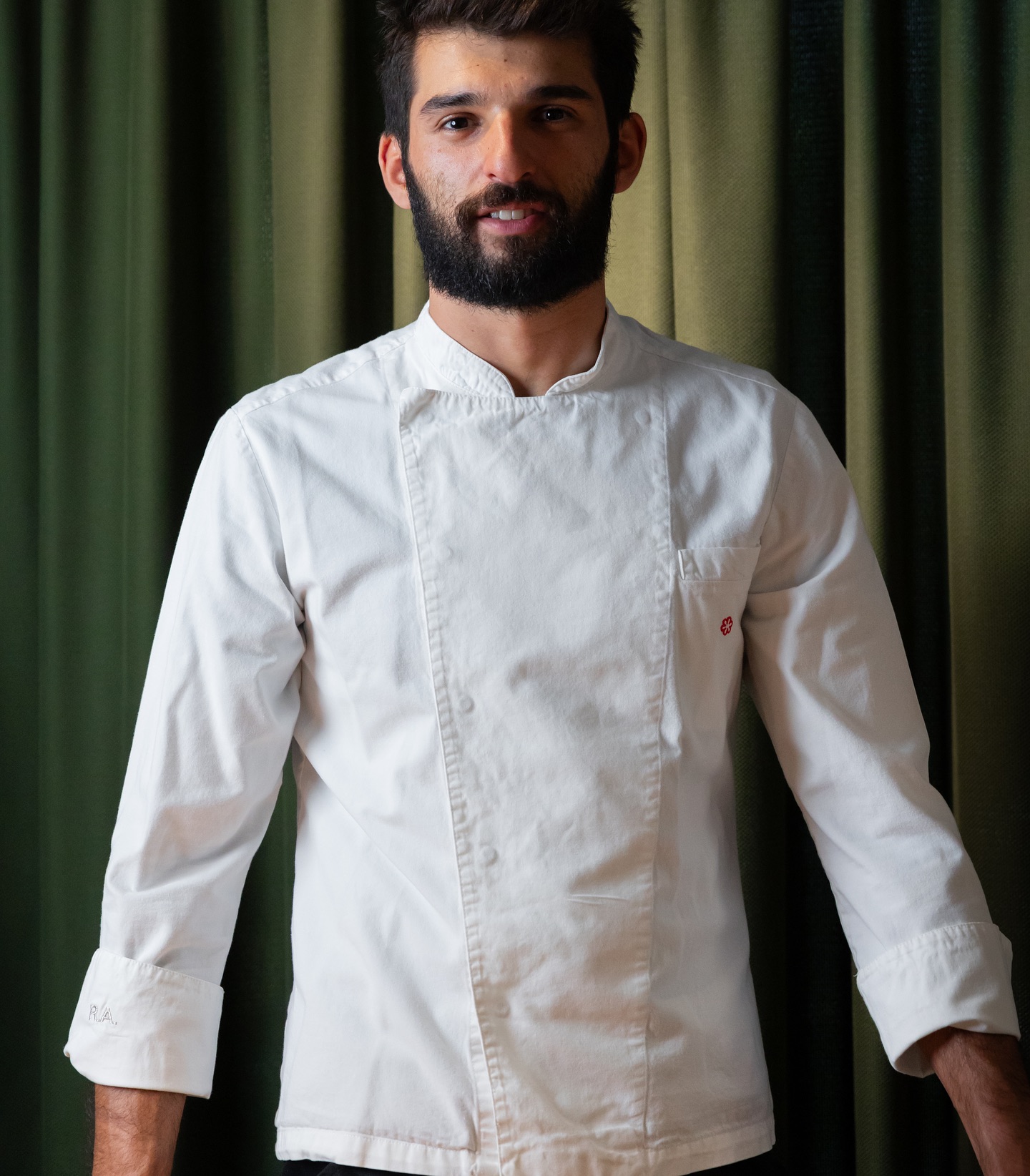 Richard Abou Zaki, unul dintre cei patru noi jurați „Chefi la cuțite”, premiat în Italia pentru restaurantul inaugurat recent