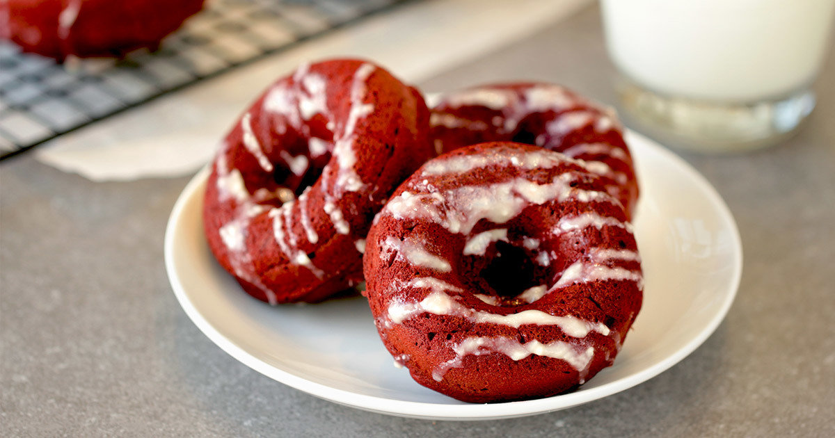 Make red velvet donuts at home