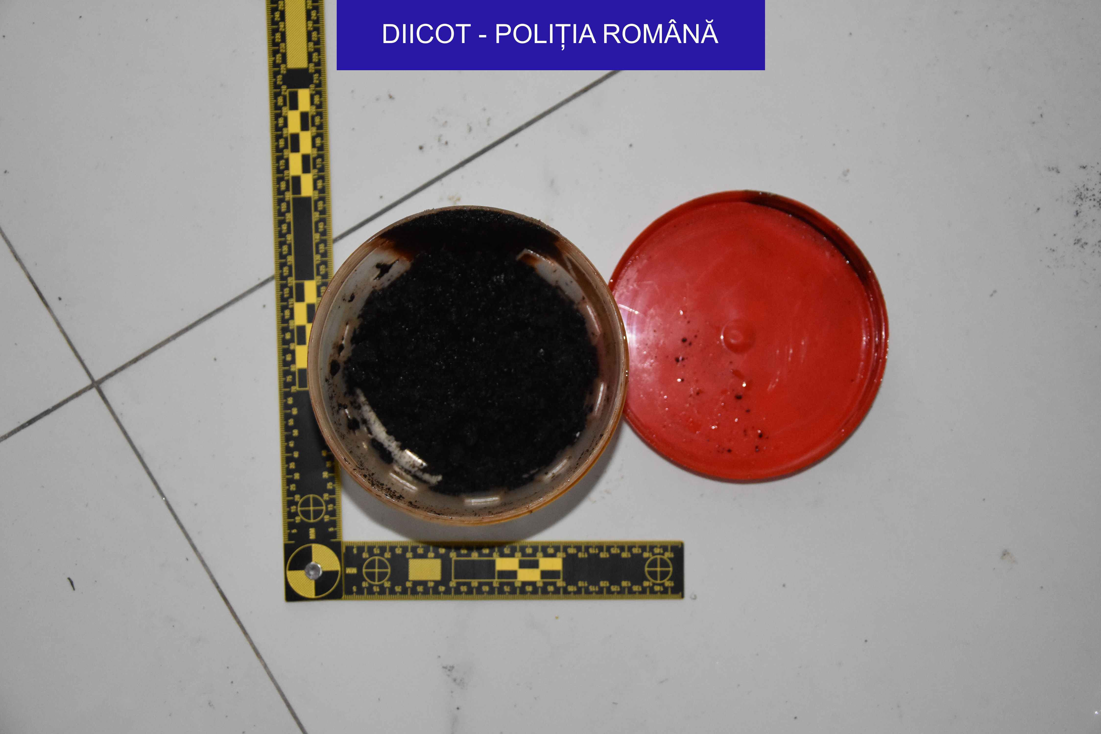 DIICOT a dat detalii din dosarul fostului șef  DGIPI. Gelu Oltean tăia bilete la ceremoniile șamanice cu droguri de mare risc, pe care le organiza în Răcari