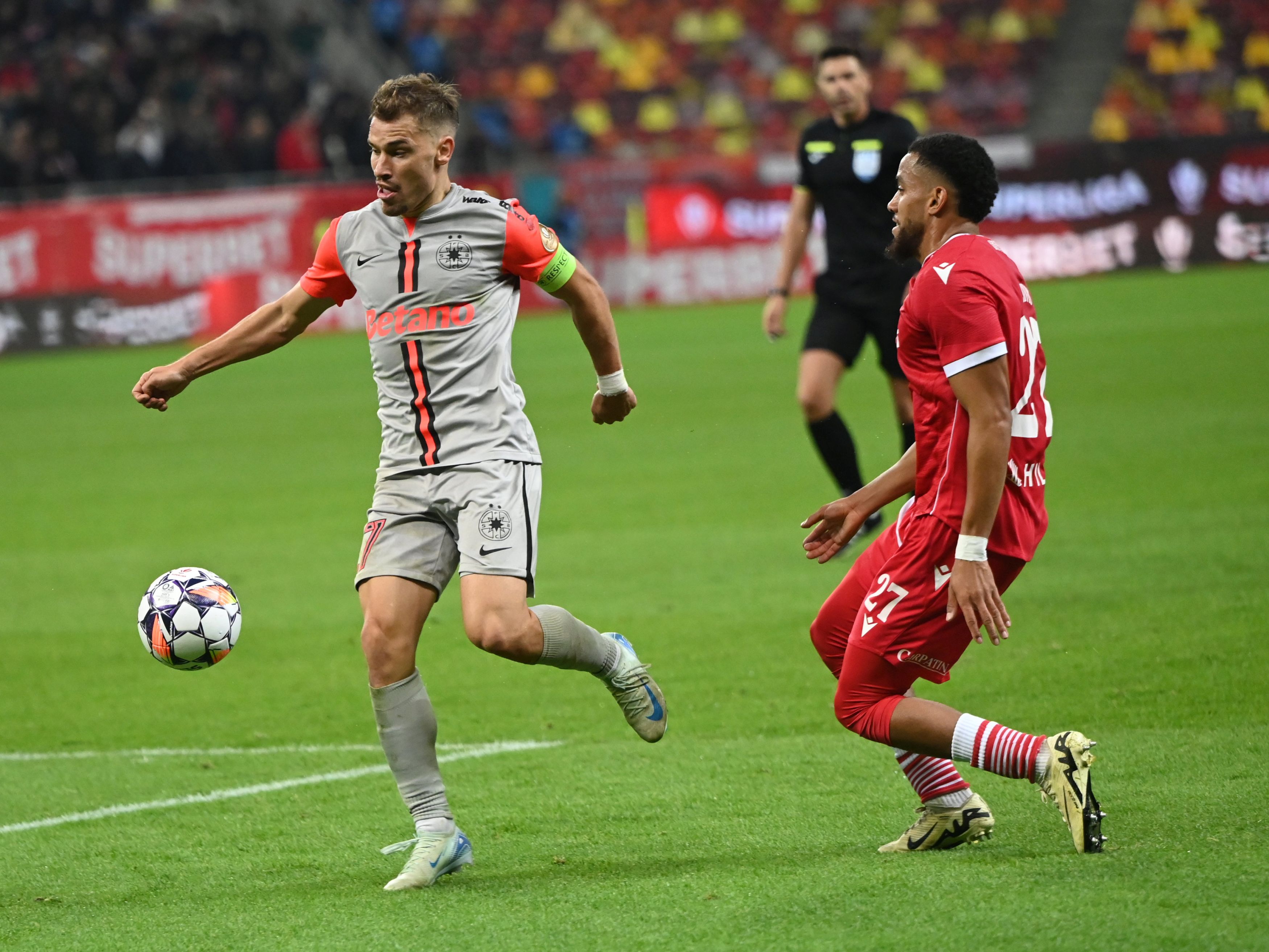 FCSB a învins-o pe Dinamo în deplasare cu 2-0, dar Gigi Becali anunță amenzi