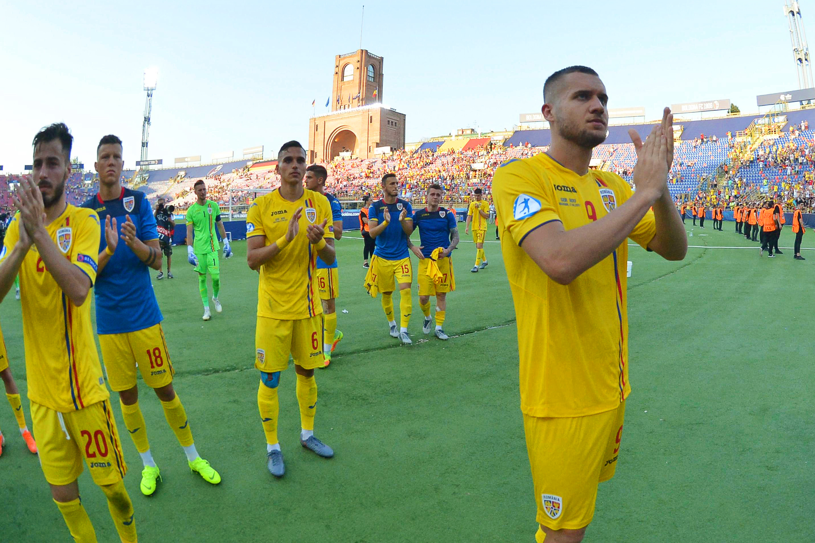 Mihai Stoichiță, directorul tehnic al FRF, îi temperează pe cei care susțin promovarea masivă la Naționala mare a tricolorilor mici: „Nu se poate toți o dată”