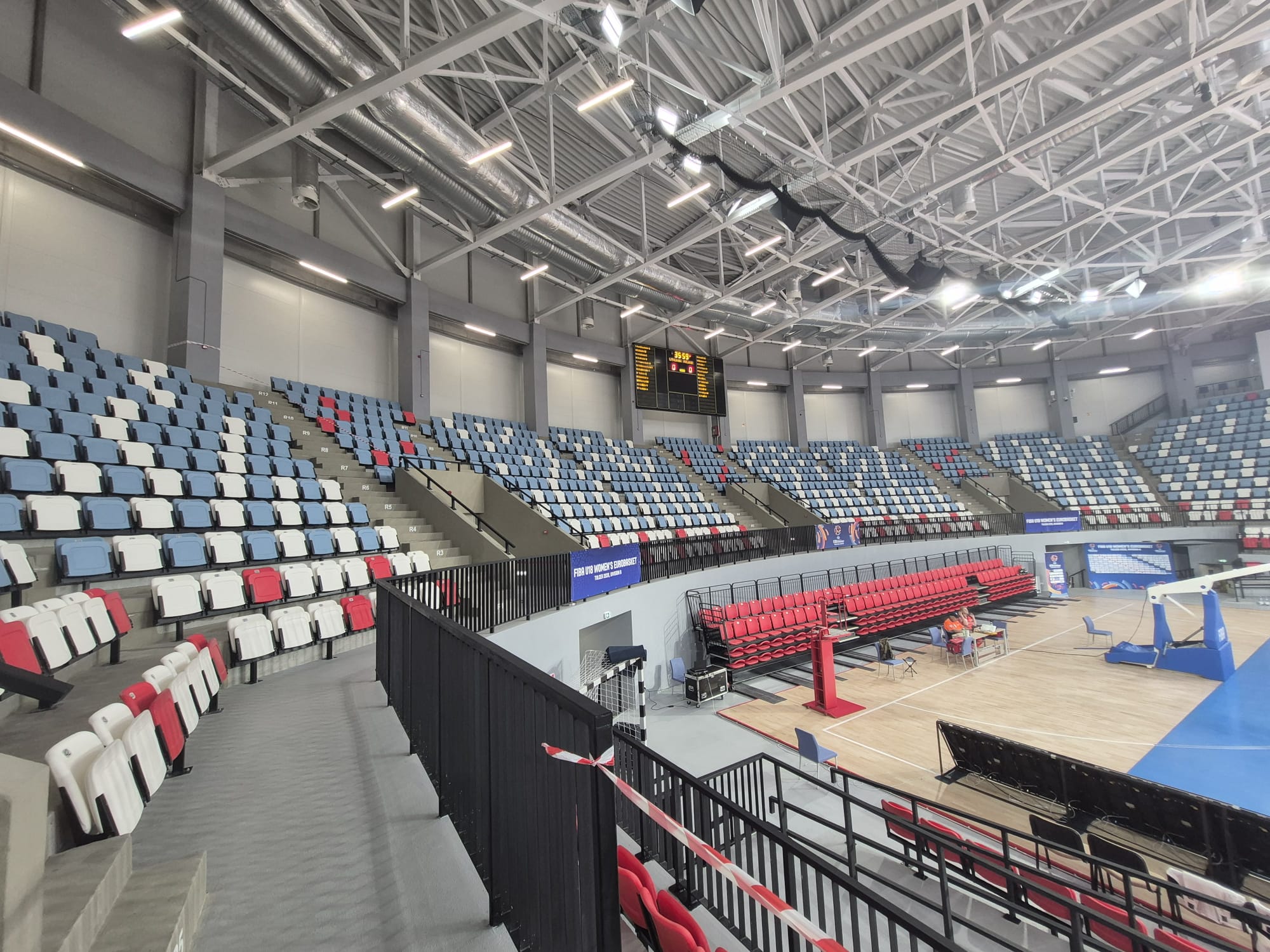 România are o nouă sală polivalentă. Bijuteria de la malul Dunării inaugurată cu meci în campionatul european de baschet