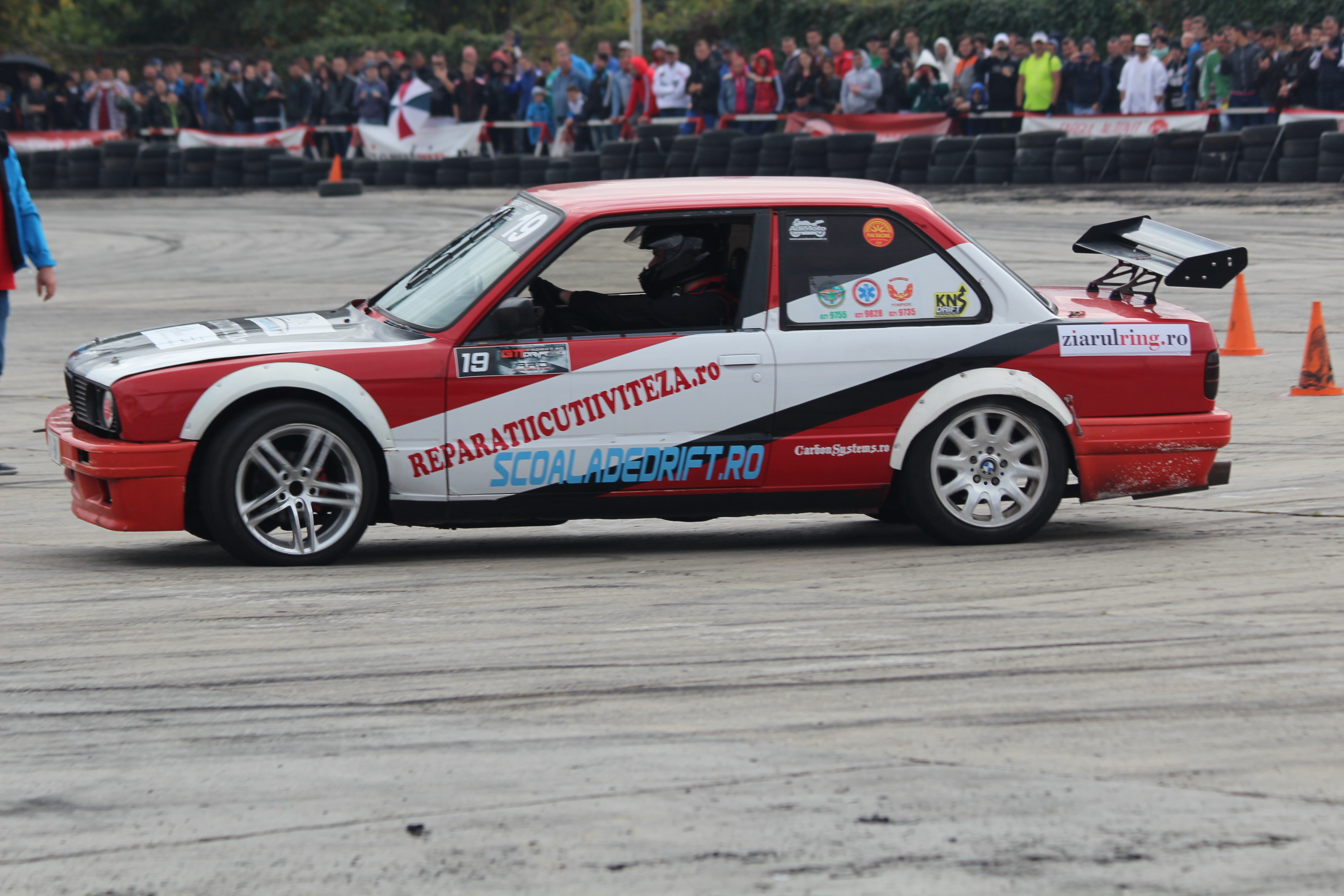 FOTO & VIDEO / Cei mai buni piloţi de drift s-au întrecut la primul Grand Prix organizat de Romanian Drift Community