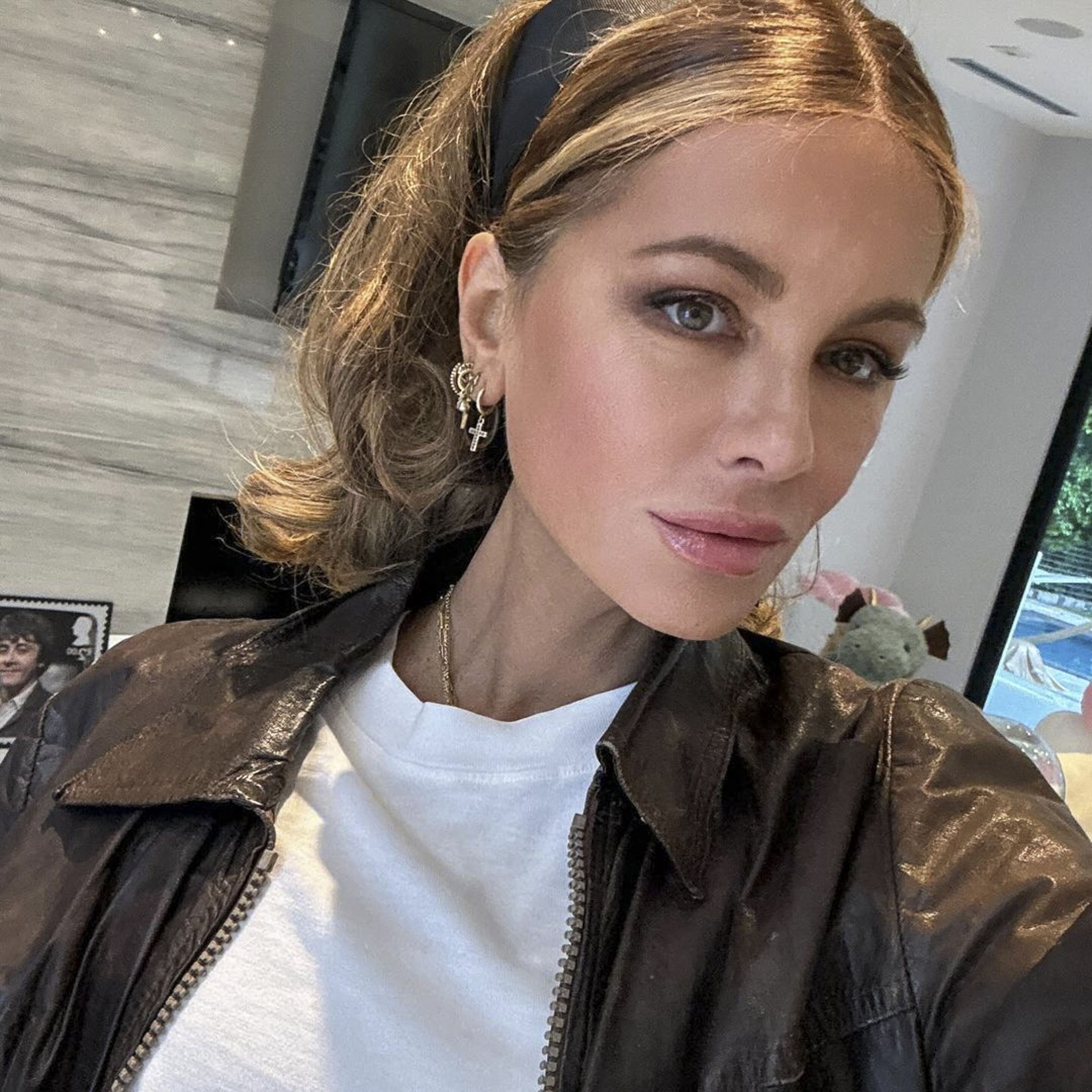 Cum descrie actrița Kate Beckinsale incendiile devastatoare din Los Angeles. Zeci de vedete din SUA au rămas fără case: „Iadul pe pământ”
