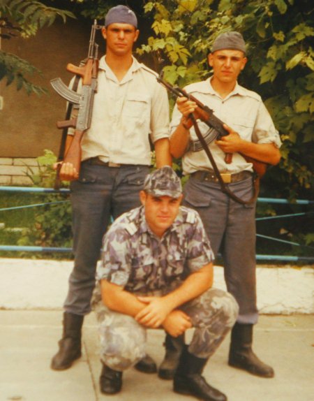 ”Pentru onor înainte!” IMAGINI inedite cu militarii Gabriel Dorobanțu, Mihai Găinușă și Cove