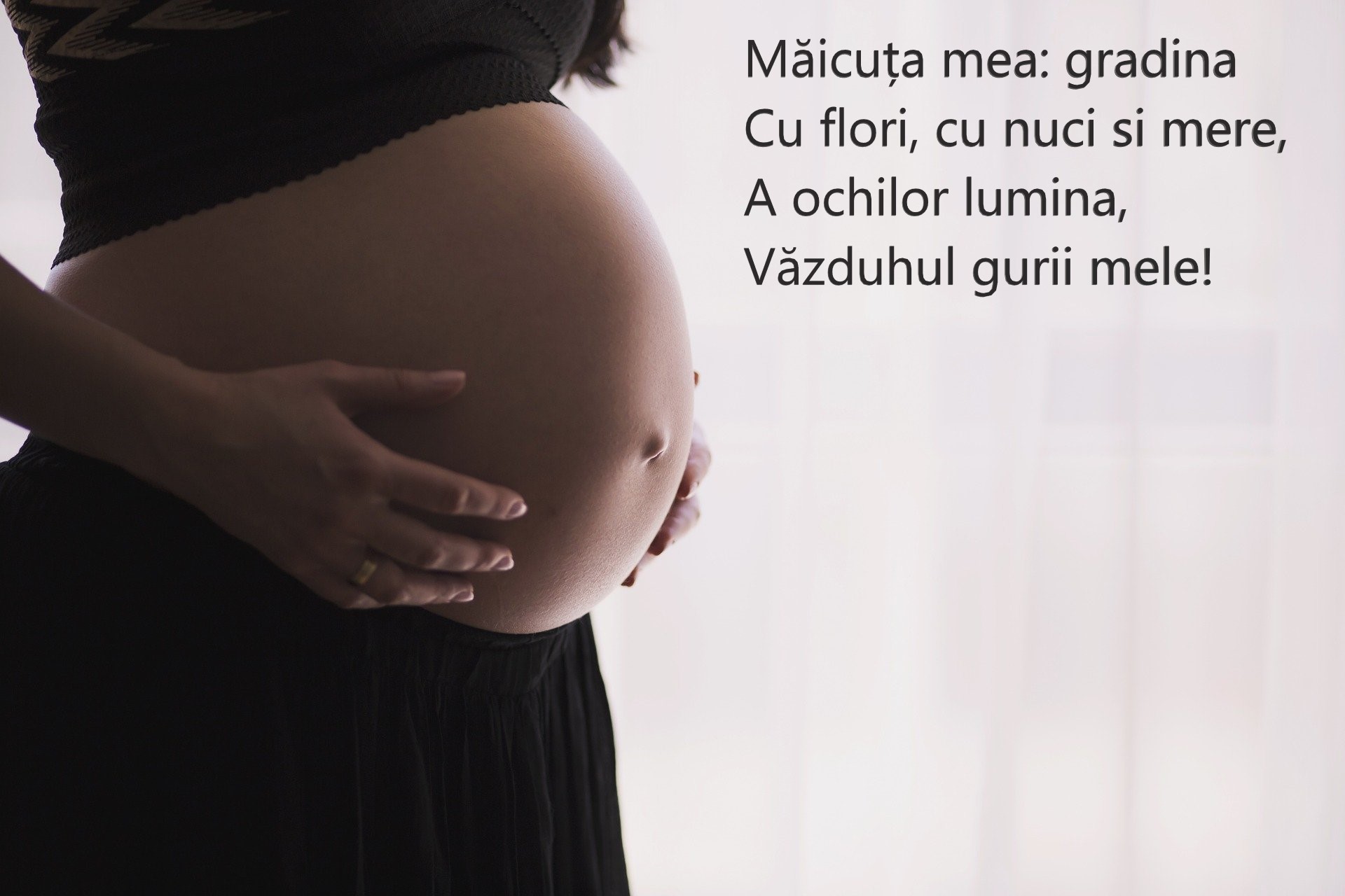 Poezii de 8 martie despre mama - versuri de suflet pe care să i le dedici mamei