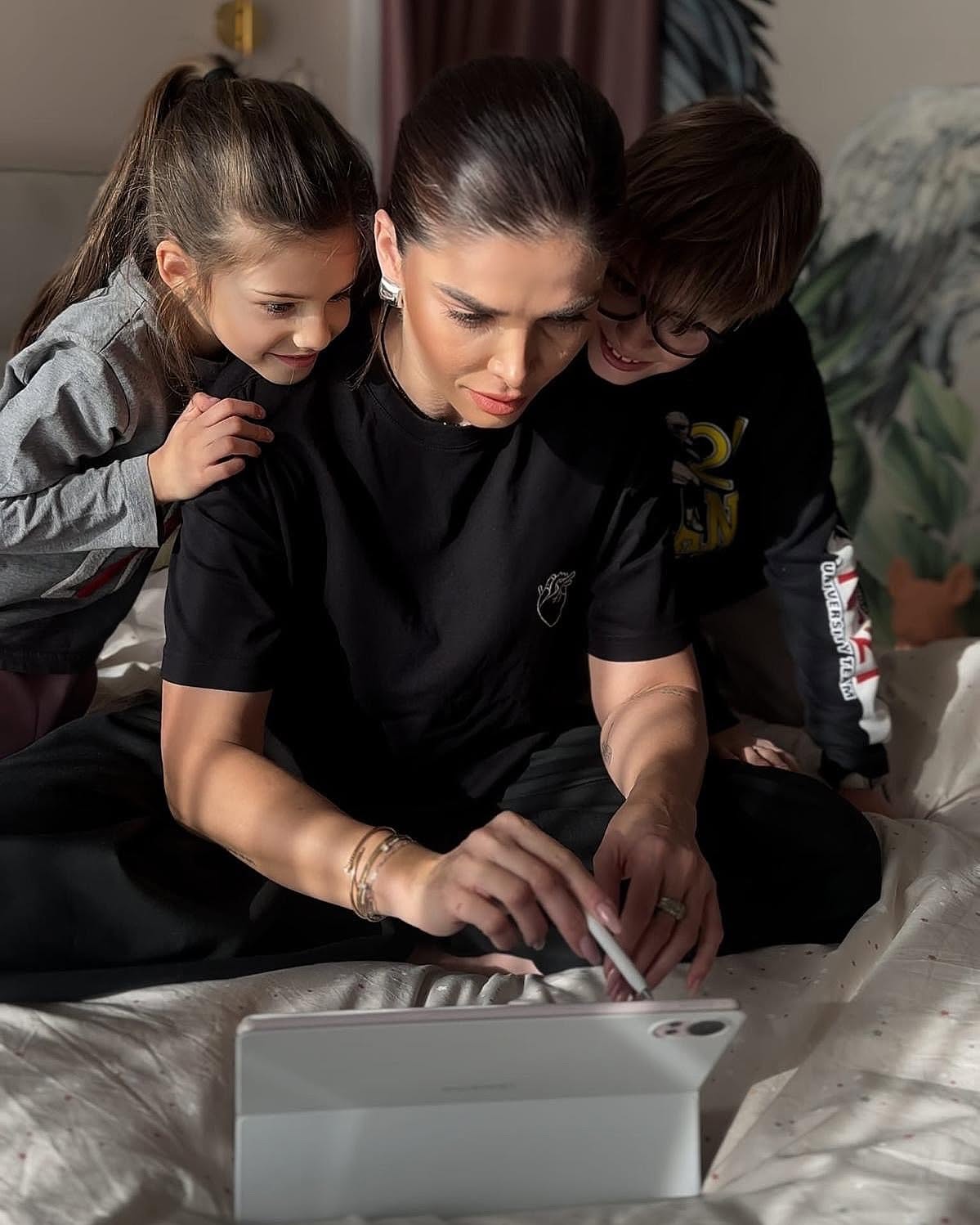 Alina Pușcaș și familia sa 
