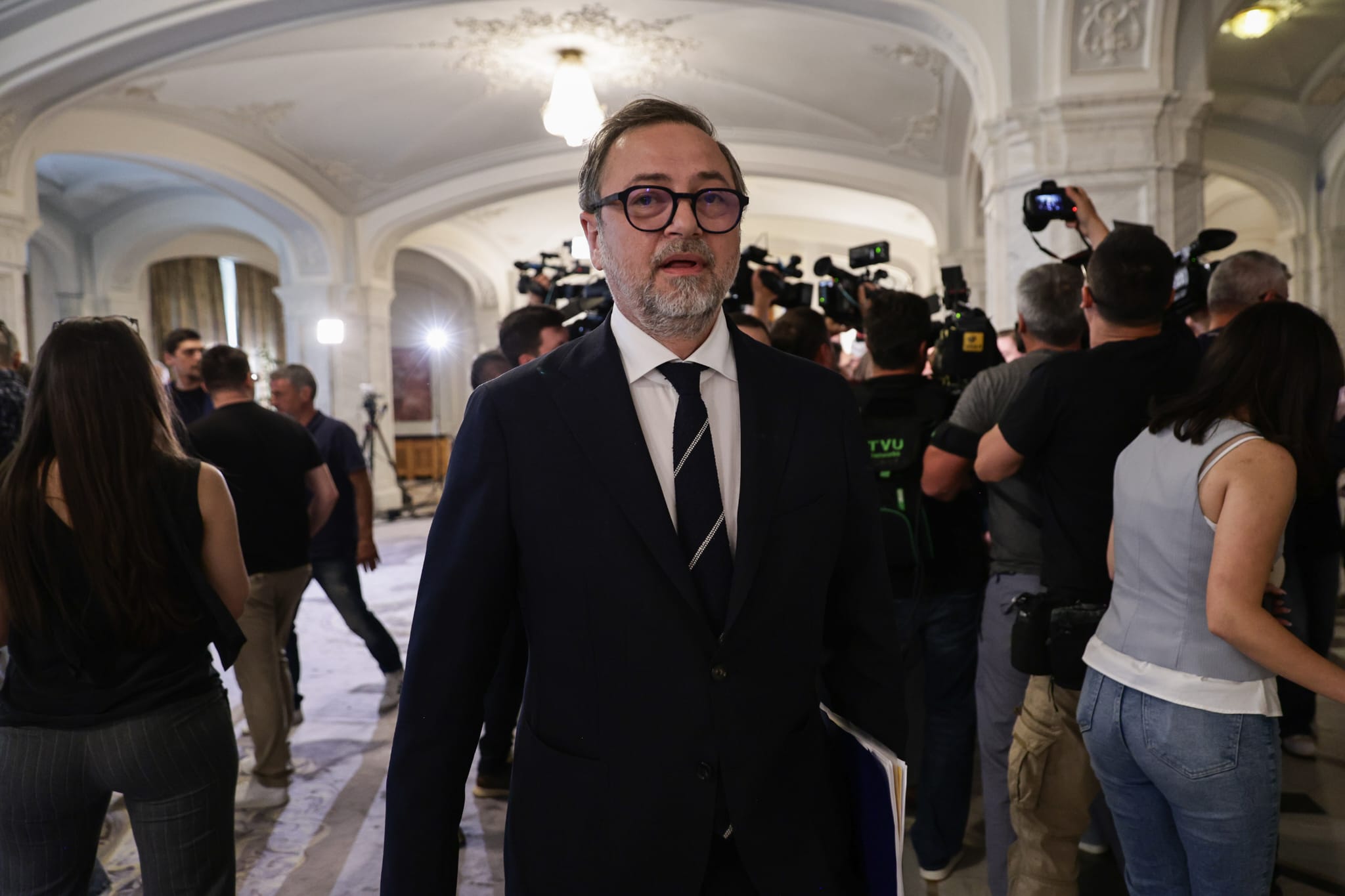Conducerea PNL a respins cu un vot zdrobitor susținerea Guvernului Veștea și-i amenință cu excluderea pe partizani / „Nu îmi depun mandatul”