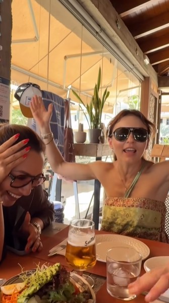 Cu cine s-a întâlnit Andra în Marbella. Artista a luat masa cu doi dintre cei mai iubiți actori din telenovele