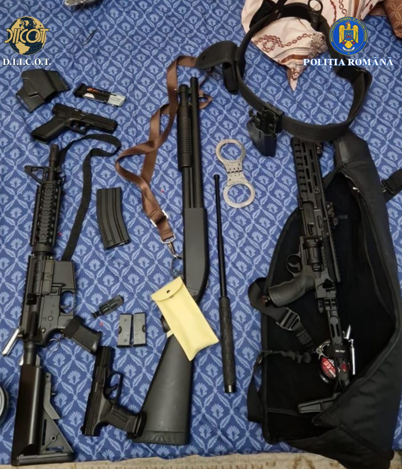 Un bărbat s-a dat drept ofițer SRI, a racolat foşti luptători din MApN și a păcălit inclusiv polițiști și angajați din alte structuri ale statului