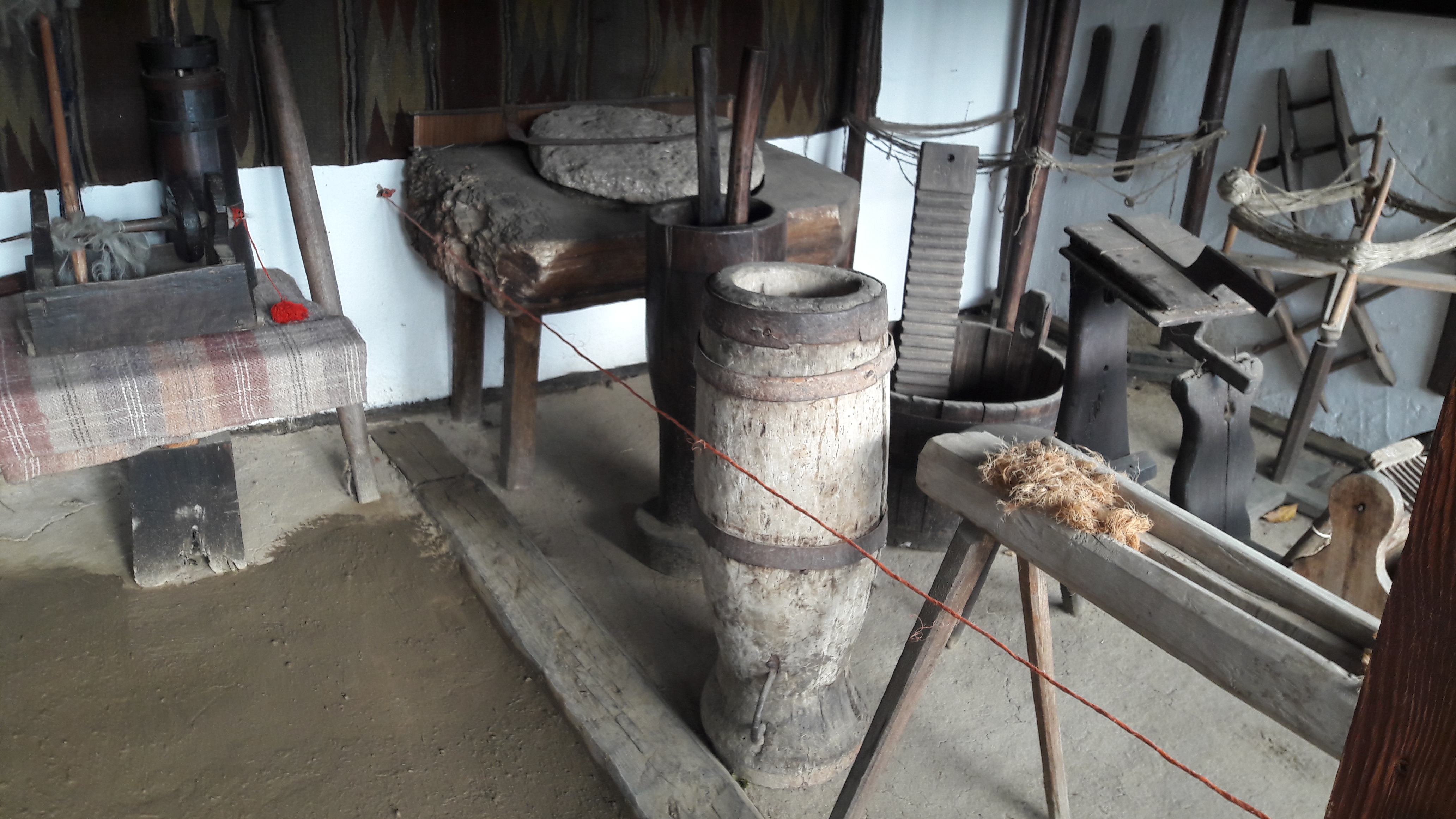 REPORTAJ | Pe urmele amintirilor lui Ion Creangă. Ozana cea frumos curgătoare aproape a secat, iar casa din Humulești e vizitată mai ales de moldovenii de peste Prut