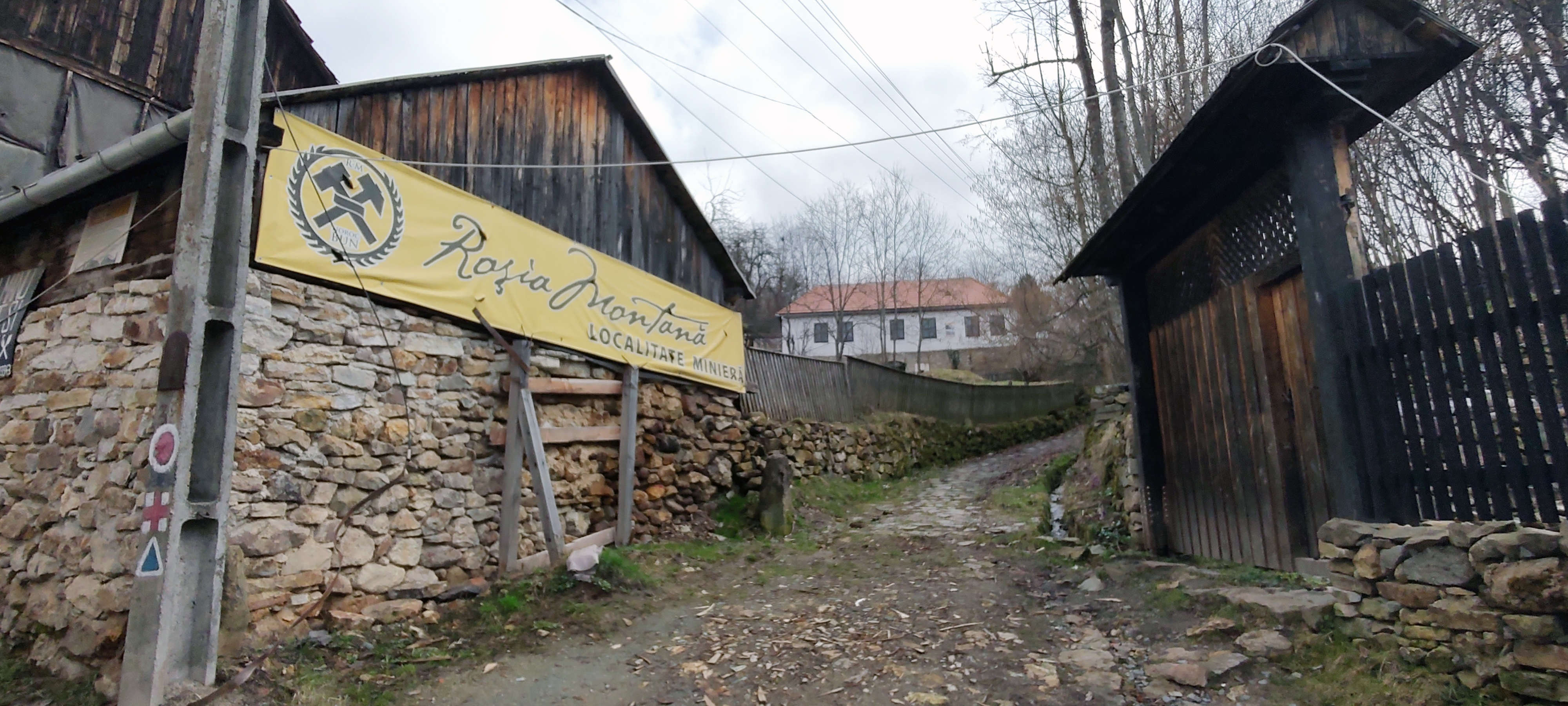 Bătălia pentru aurul de la Roșia Montană. Statul român răspunde acuzațiilor lui Gabriel Resources, care solicită anularea deciziei prin care a pierdut dreptul de exploatare
