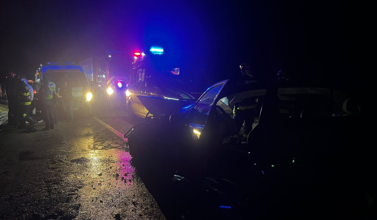 Accident rutier grav în Sibiu: o femeie a murit și alte cinci persoane au ajuns la spital