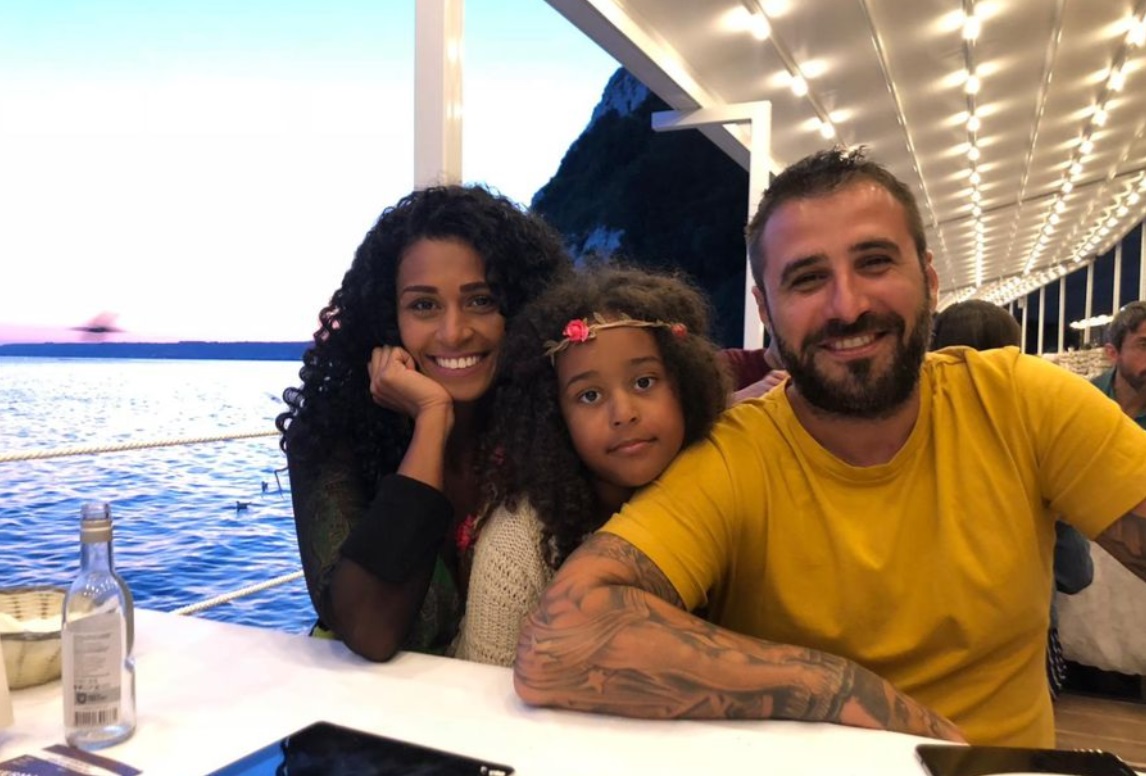 Majda Aboulumosha a fost cerută în căsătorie. Cine e iubitul prezentatoarei de la Pro TV: „Nu se știe niciodată când o să mă vedeți în rochie albă”