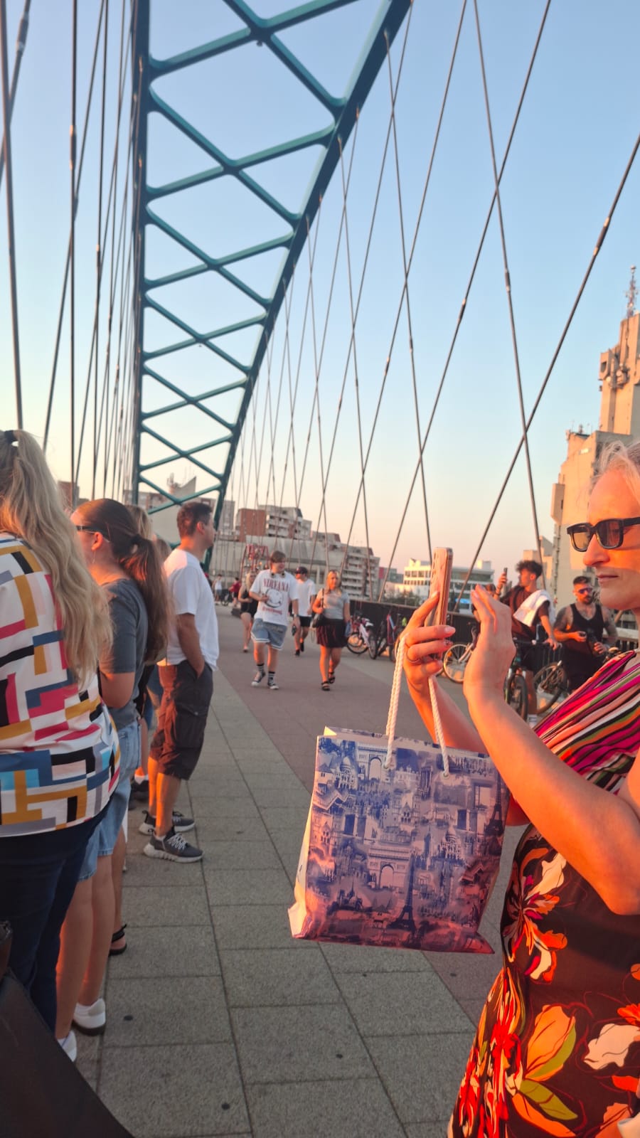 Marea eclipsă de Soare din 12 august s-a încheiat. Imagini spectaculoase din Spania, Islanda și alte zone ale Europei