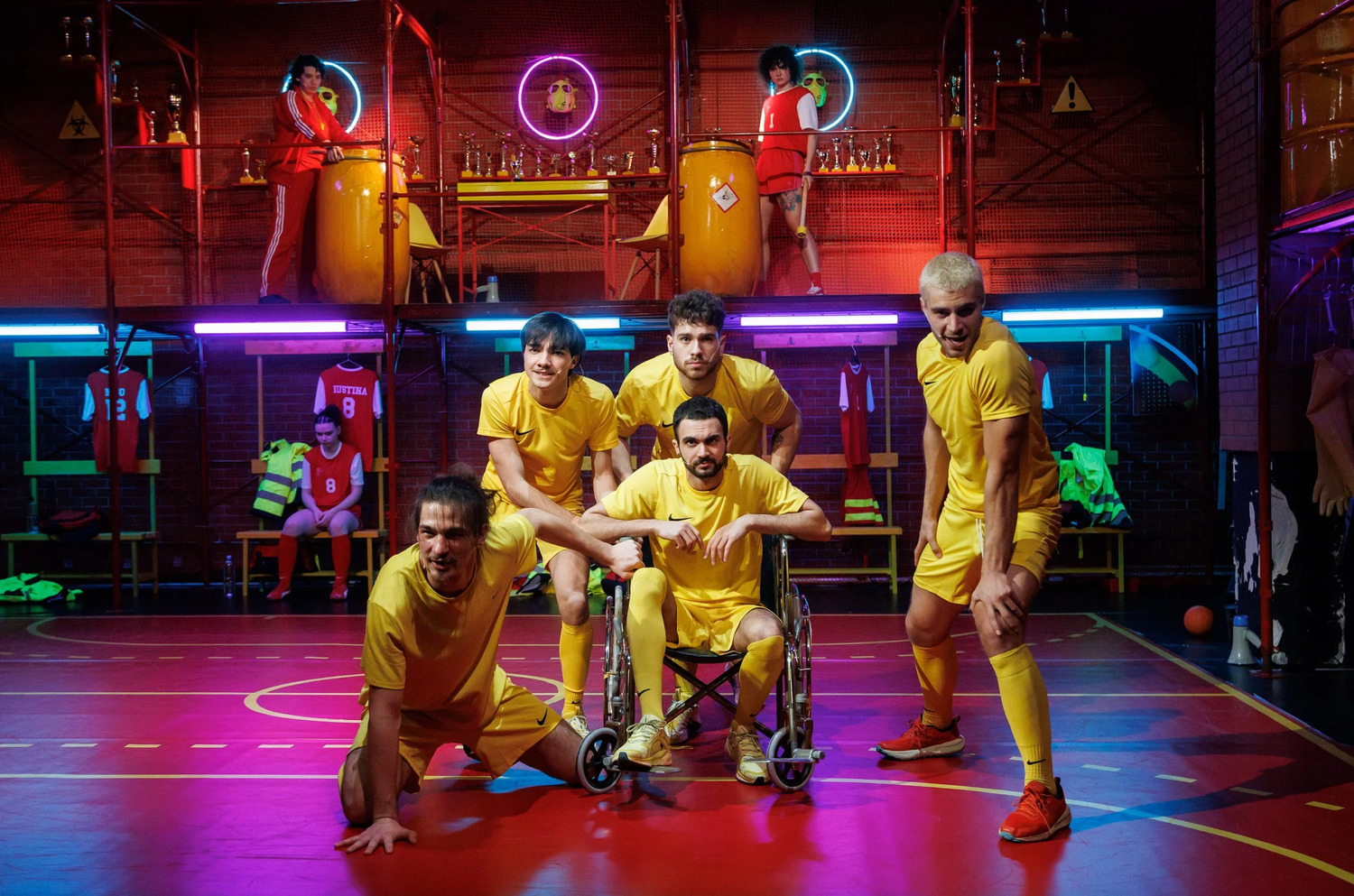 „Meciul de handbal”, primul musical românesc despre sport, inspirat din realitate. Regizorul Gabriel Sandu: „Cazul Simonei Halep nu doar m-a revoltat, mă doare activ”
