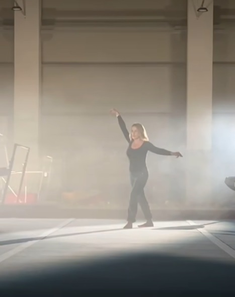 Primele imagini din documentarul despre Nadia Comăneci. Cum a apărut în sala de gimnastică „Zeița de la Montreal”