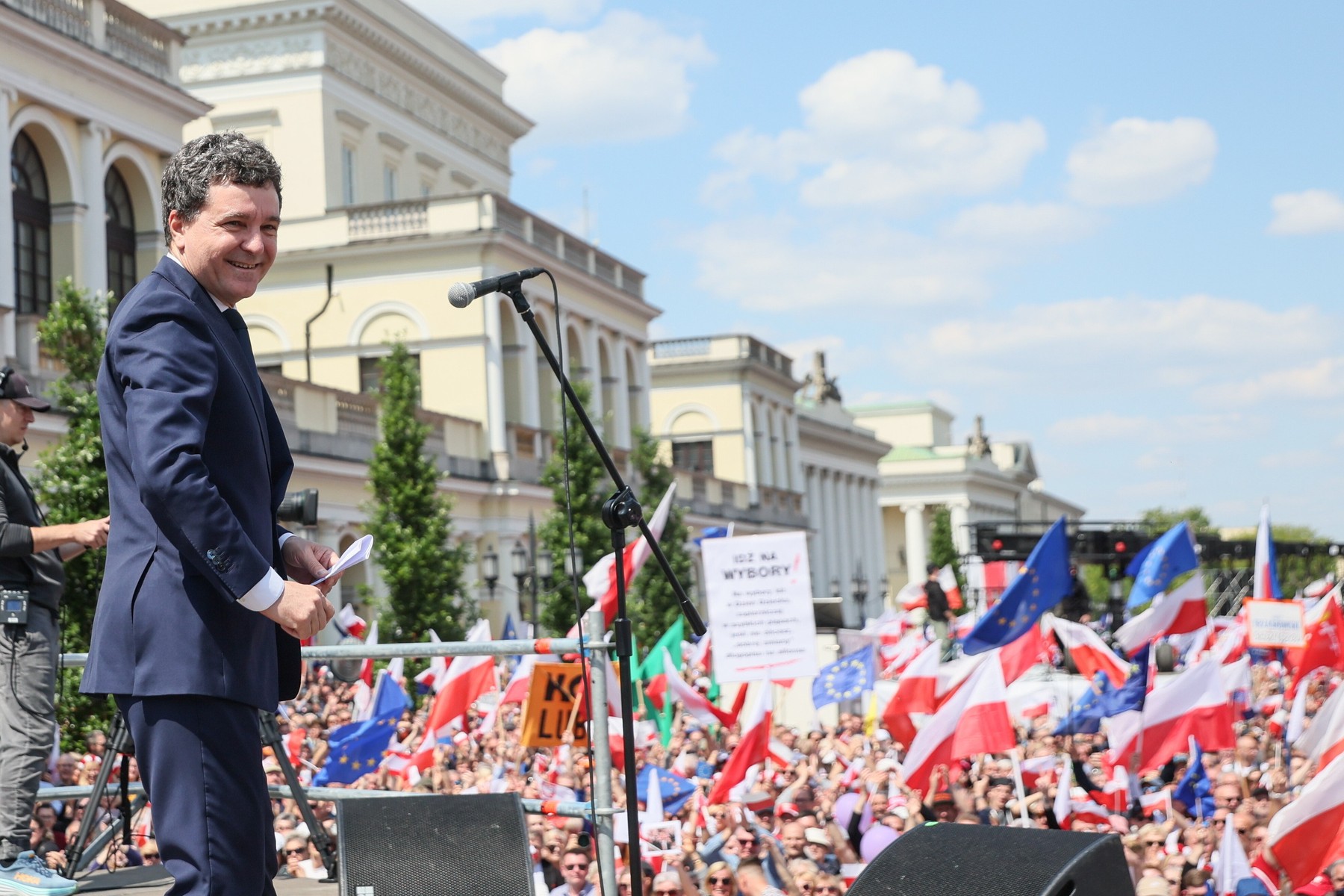 Discursul în limba română ținut de Nicușor Dan la Varșovia, la mitingul electoral de susținere pentru Rafal Trzaskowski | VIDEO
