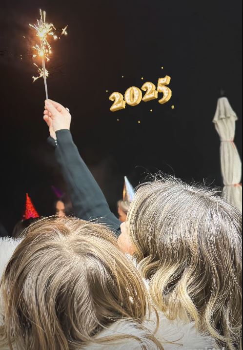 Imagine emoționantă cu Gina Pistol și Smiley alături de fiica lor, Josephine: „Dansul nostru în 3 a fost minunat în 2024”. Unde au plecat în prima zi din an