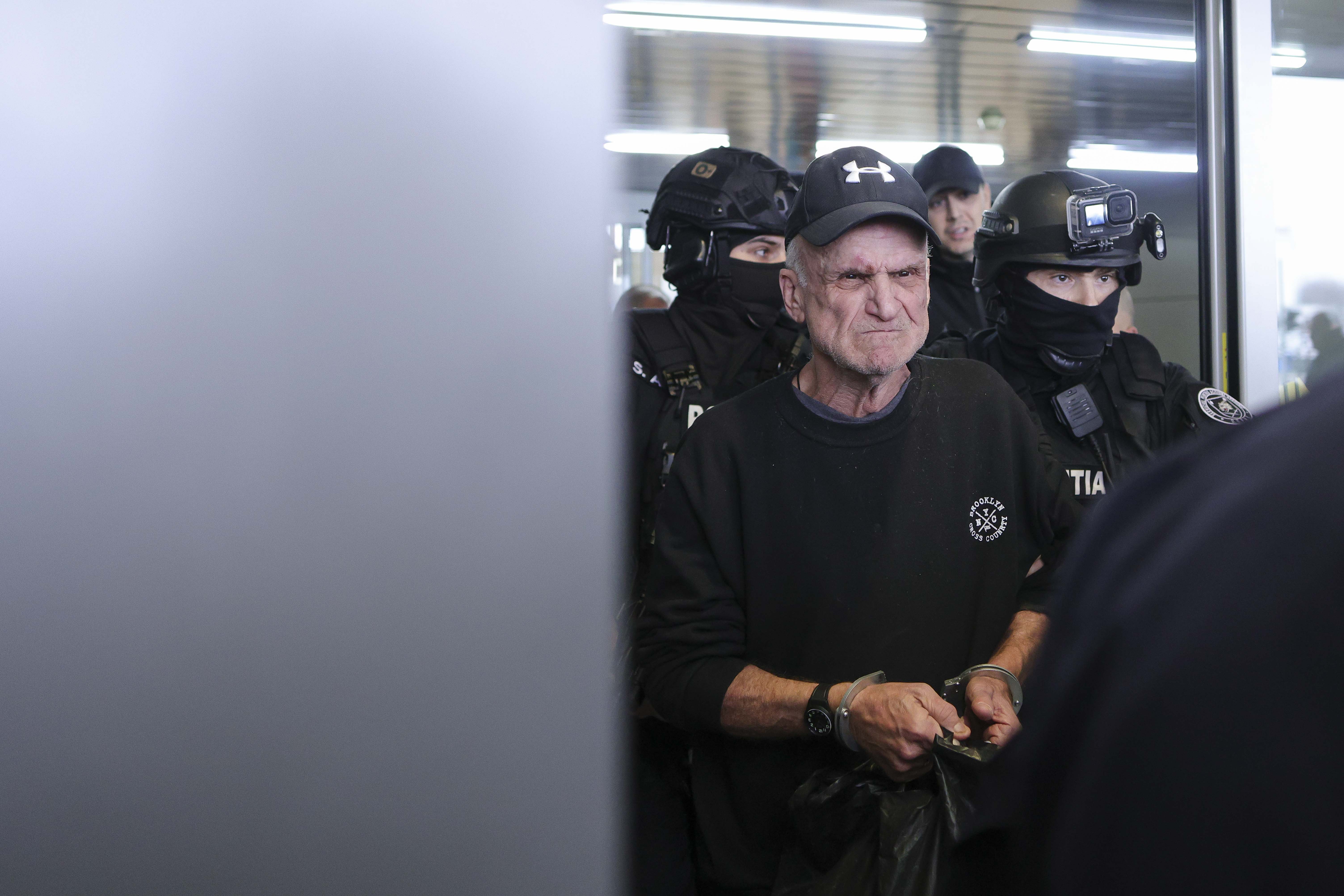Nati Meir, condamnat la 11 ani de închisoare, adus în România. Autoritățile din Grecia au admis predarea sa