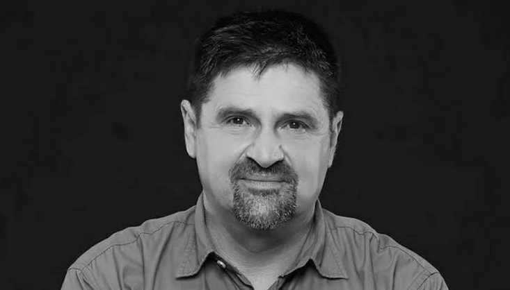 Meghalt Schum László