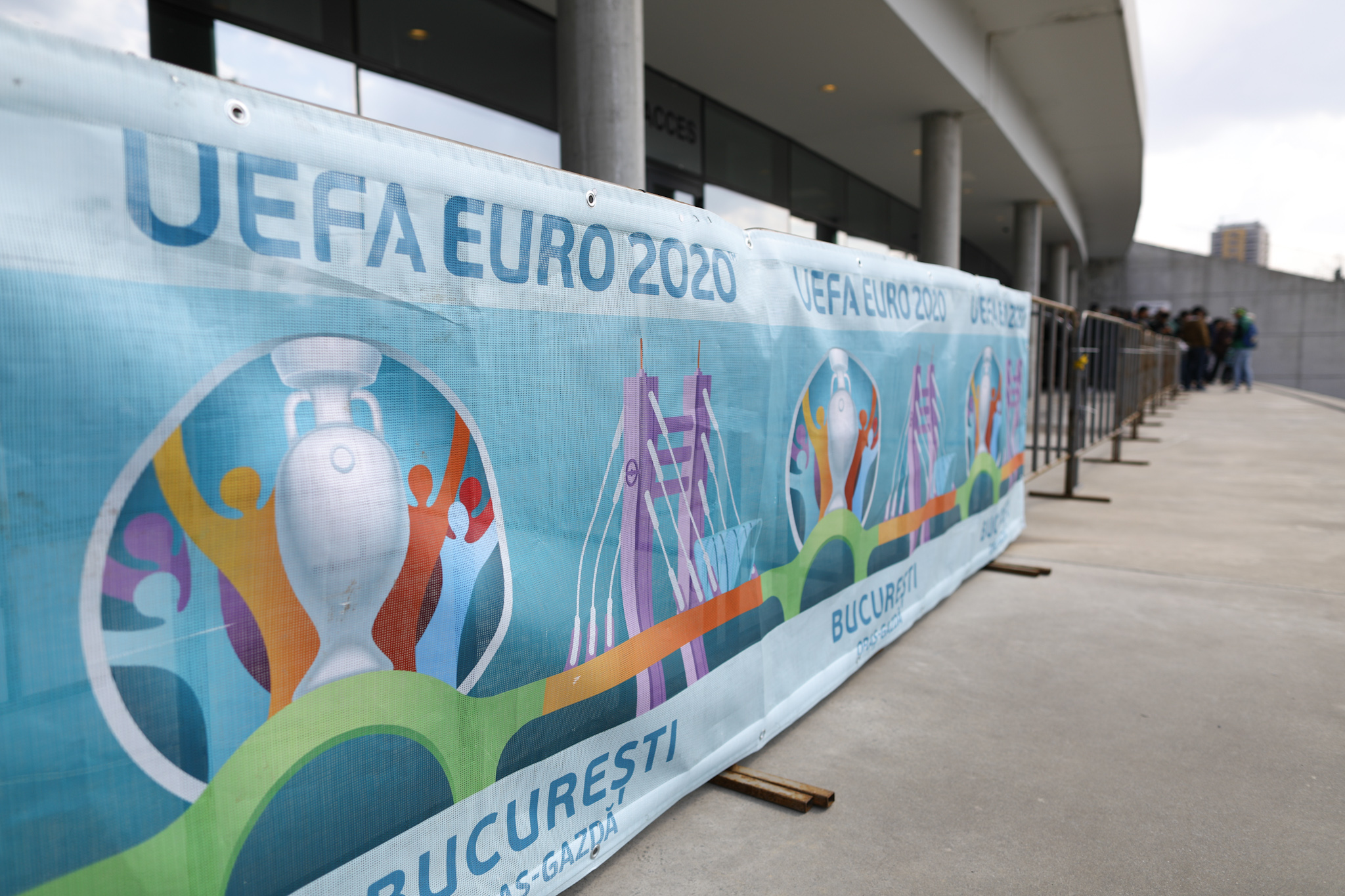 Trofeul CE 2020, la București. Cupa ”Henri Delaunay” a fost la Arena Națională. Sâmbătă, la Mega Mall | GALERIE FOTO&VIDEO
