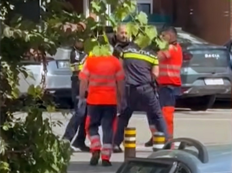 Cazul ciudat al pacientului Cheloo. Cum a ajuns artistul să fie încătușat și umilit pe stradă, deși se afla în custodia unui echipaj medical