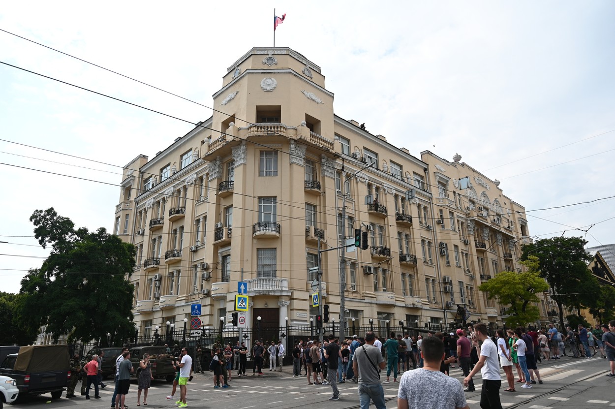 IMAGINI NEAȘTEPTATE. Rebeliunea lui Prigojin a provocat un șoc rușilor, care s-au trezit cu războiul la ușă. „M-am gândit cum trăiesc ucrainenii așa, de peste un an”