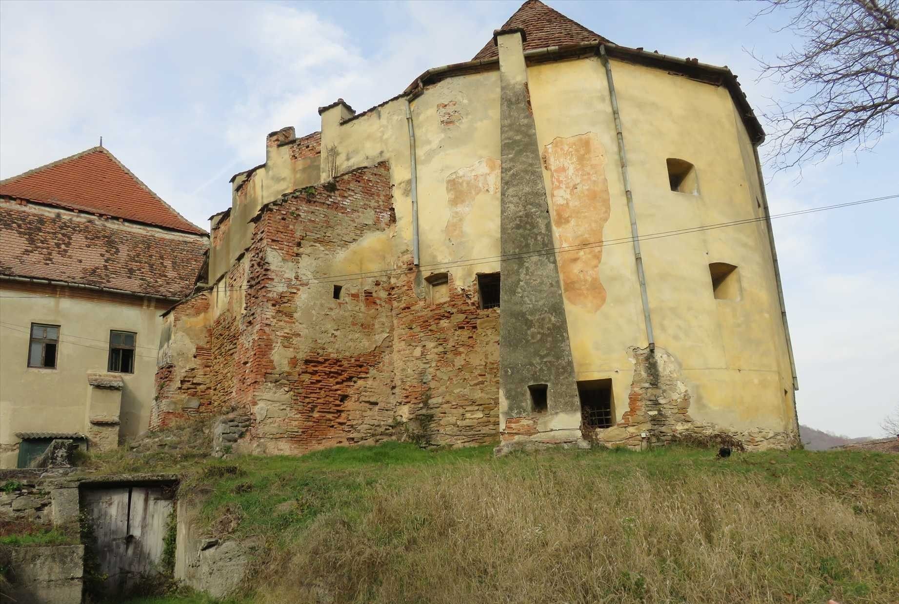 Castelul renascentist din Sibiu, unde acum 350 de ani s-a pierdut autonomia Transilvaniei, restaurat cu fonduri europene