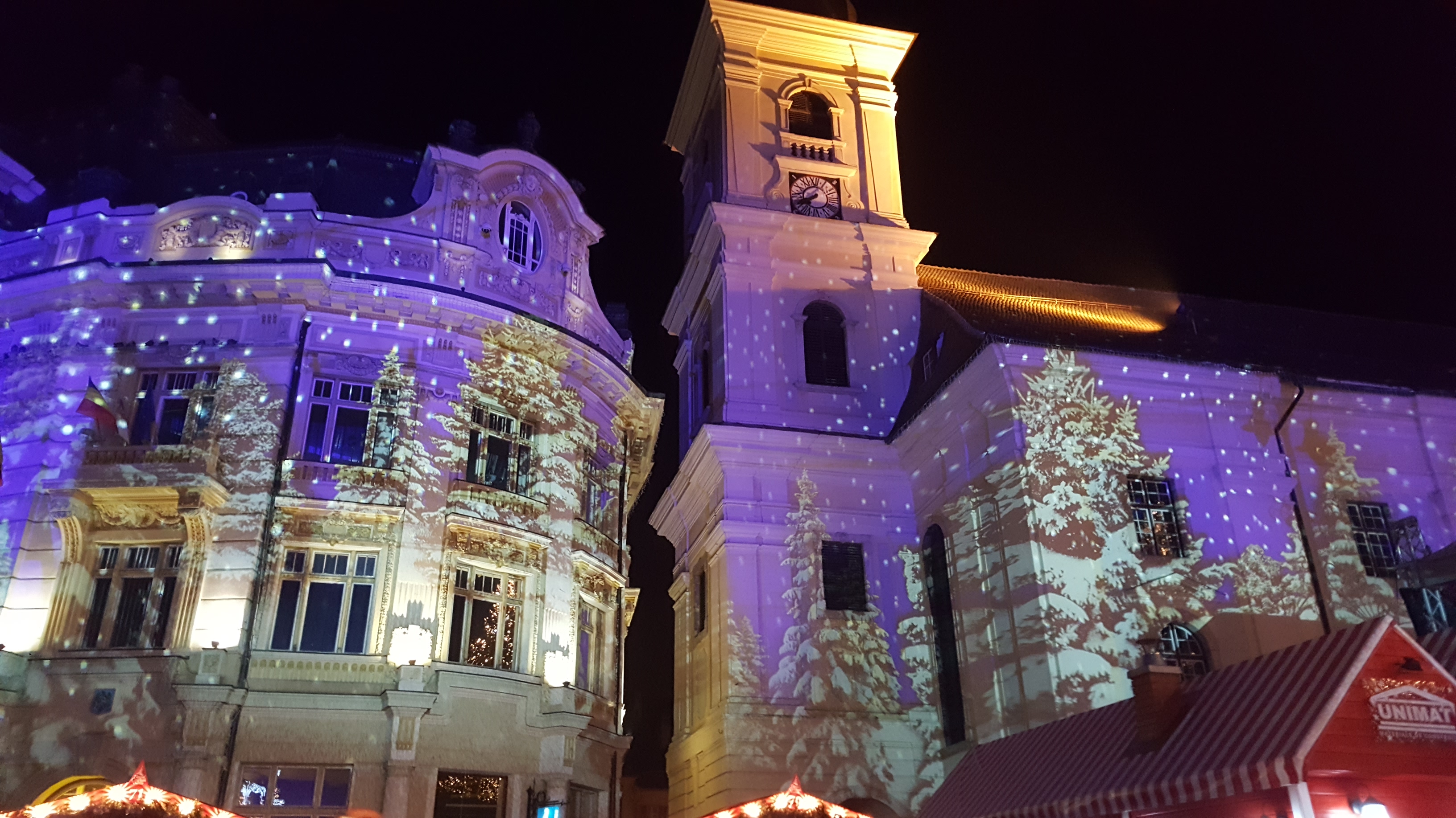 Peste 10.000 de oameni au fost prezenți la deschiderea Târgului de Crăciun din Sibiu | GALERIE FOTO