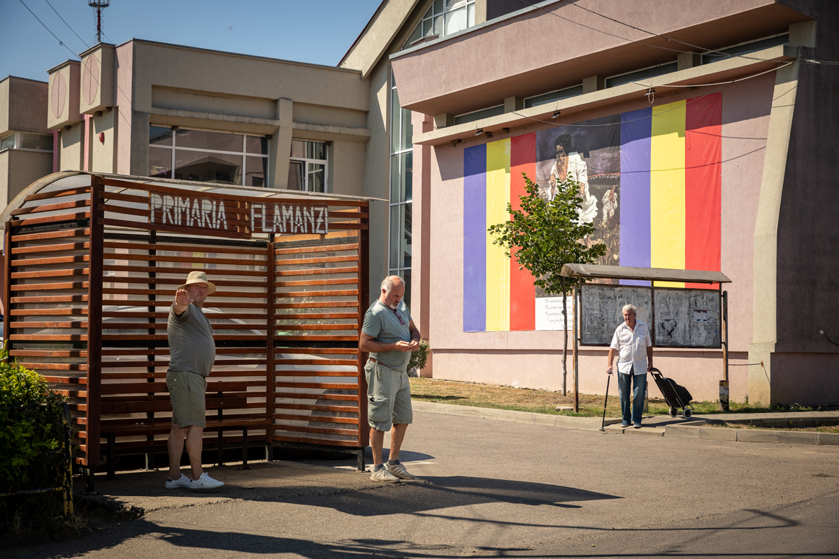 REPORTAJ. Deşi suferă de lipsa apei în fiecare vară, oamenii din Flămânzi privesc spre cer, nu spre autorități: „Totul depinde de Dumnezeu”