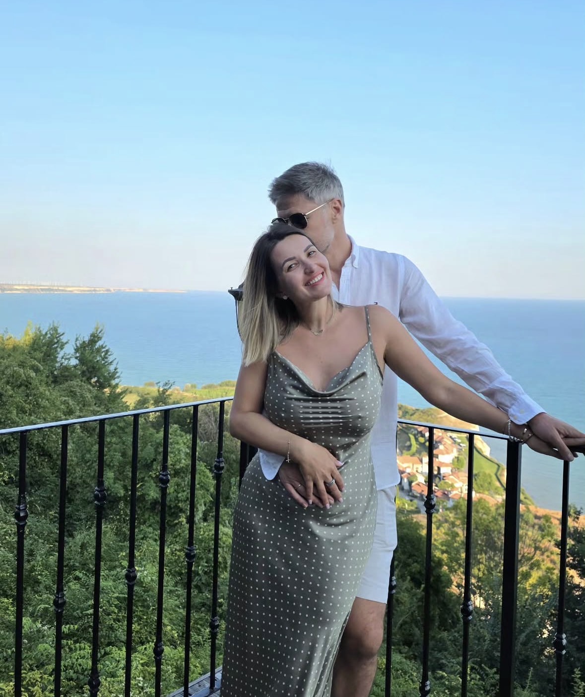 Decizia radicală luată de Ela Crăciun după 20 de ani de relație cu soțul ei. Unde au plecat cei doi. „Atunci când ne pierdem apelăm la un psiholog”