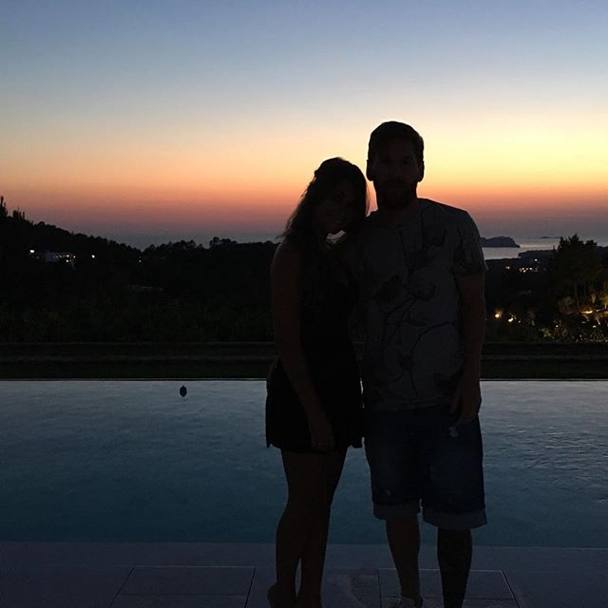 N-au loc unul de altul nici în vacanță! Messi și Ronaldo și-au ciocnit yacht-urile la Ibiza / GALERIE FOTO