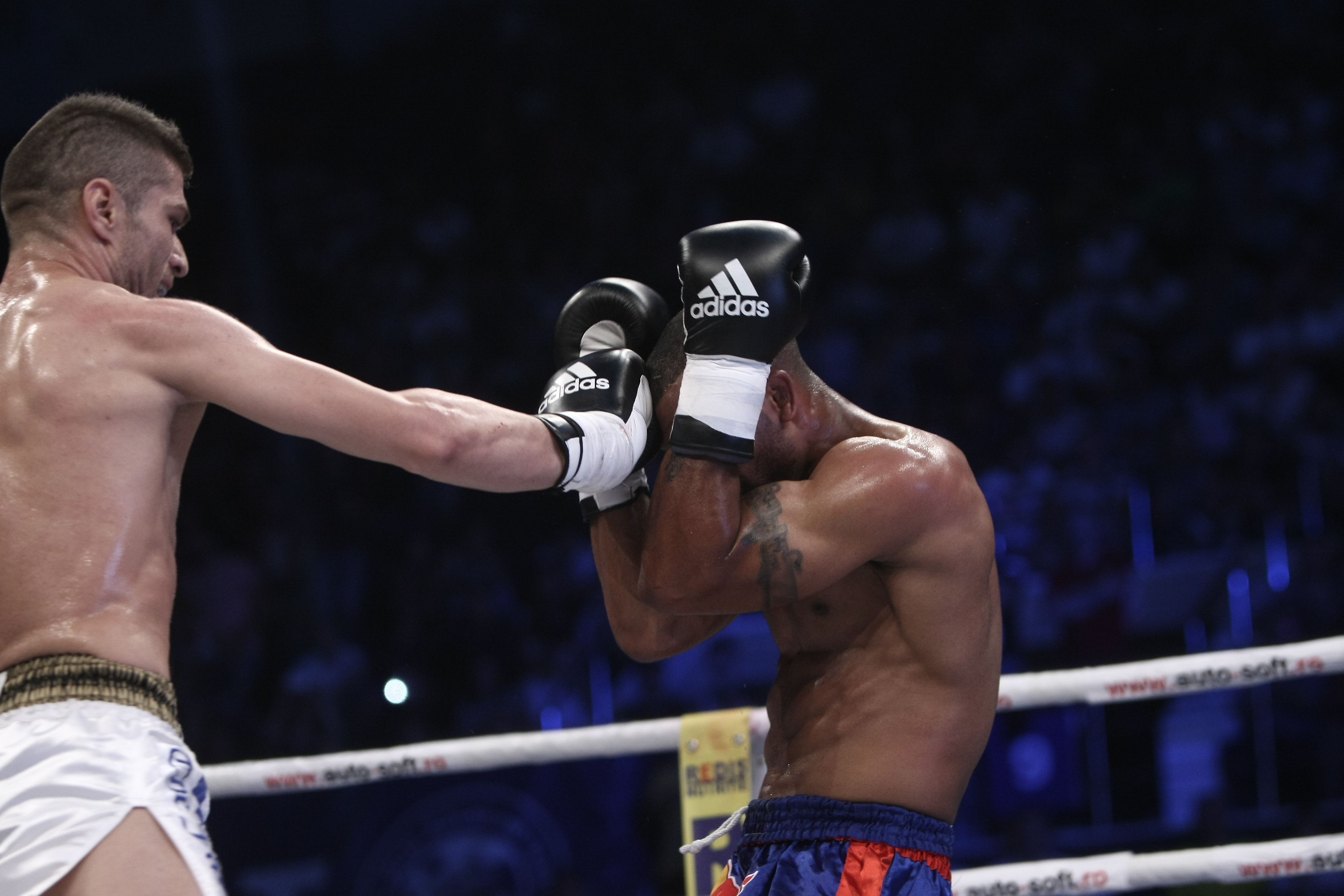 SUPERKOMBAT BUCUREȘTI: REZULTATE, GALERIE FOTO și VIDEO