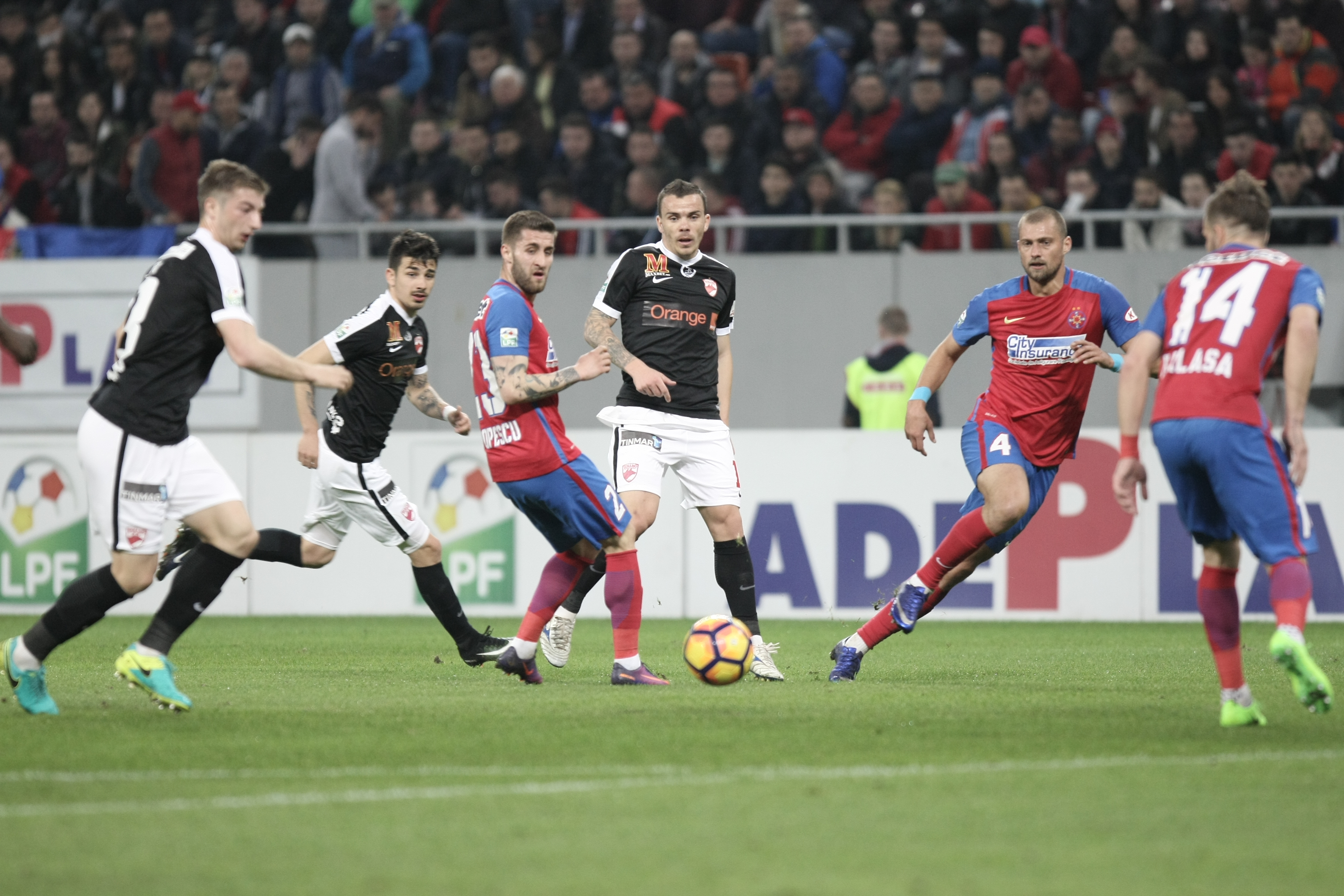 Cupa Ligii, semifinală, retur: Steaua - Dinamo 1-3. "Câinii" s-au calificat en-fanfare în ultimul act. Reacţii / FOTO