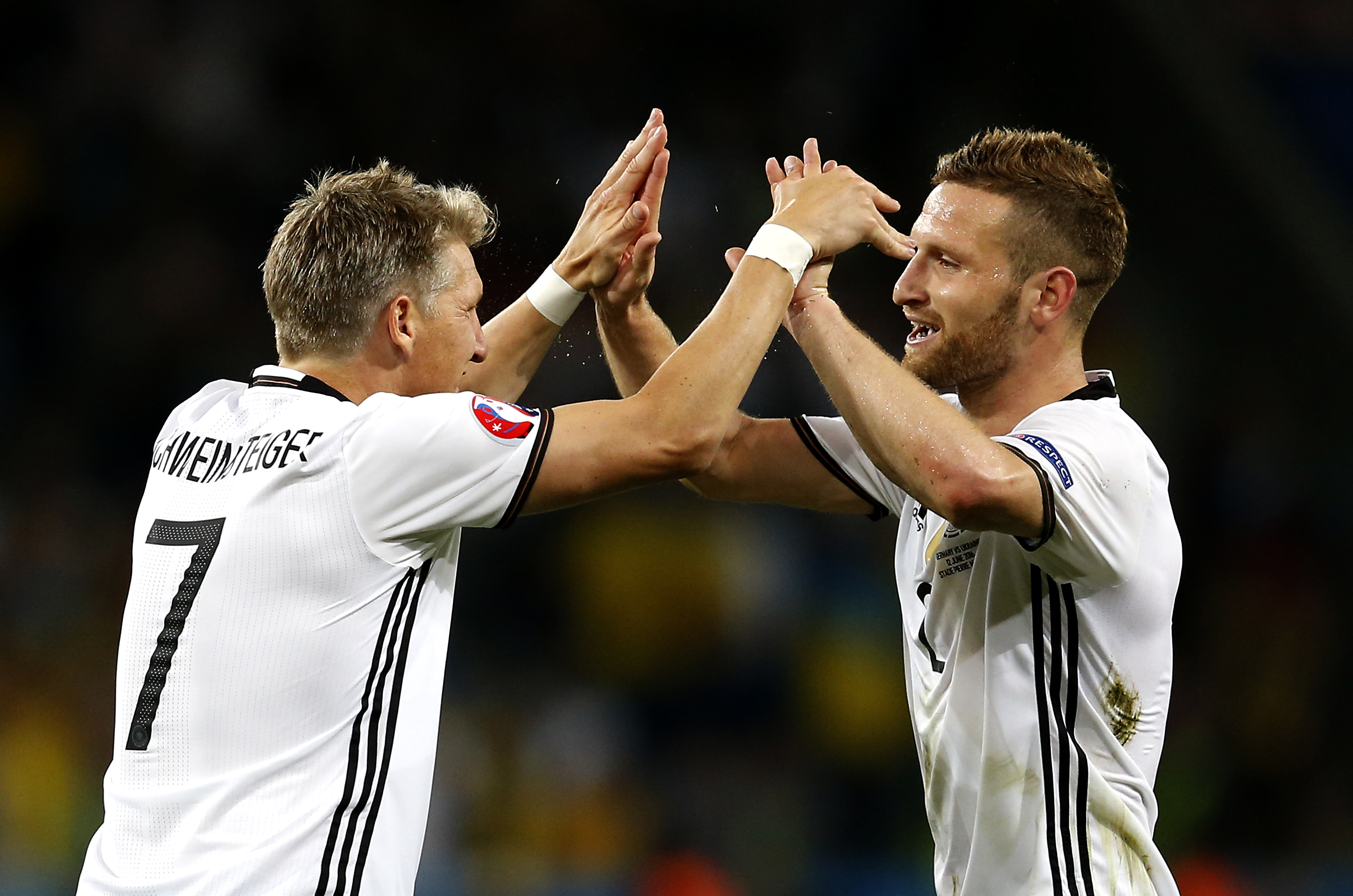 Euro 2016. Ritualul dezgustător al lui Low. Antrenorul german și-a pus mâna în zona intimă, apoi și-a mirosit degetele! / VIDEO