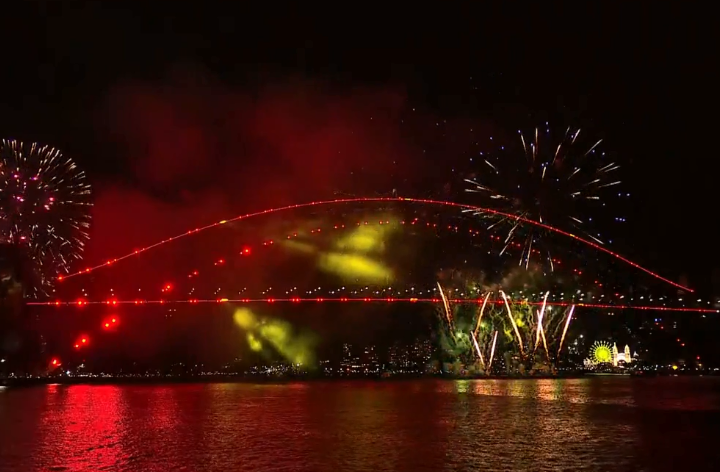 Revelion 2024 în lume. Spectacol fastuos la Burj Khalifa, în Dubai. Focuri de artificii anulate în mai multe orașe din Marea Britanie, din cauza vremii