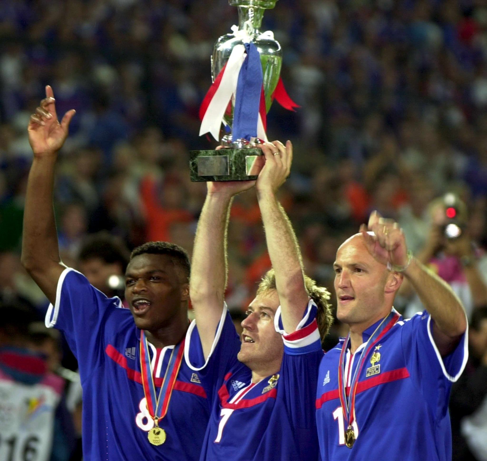 Un român, fan al Stelei, a înfiinţat în America o echipă de amatori care poartă numele revendicat de Gigi Becali de la Armată şi joacă în roşu şi albastru. Nu FCSB, ci Steaua United!