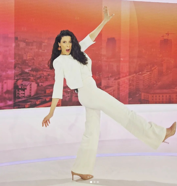 Primele imagini cu Ramona Păuleanu la Antena 1, după ce și-a dat demisia de la Pro TV. „Am simțit că e un nou început”