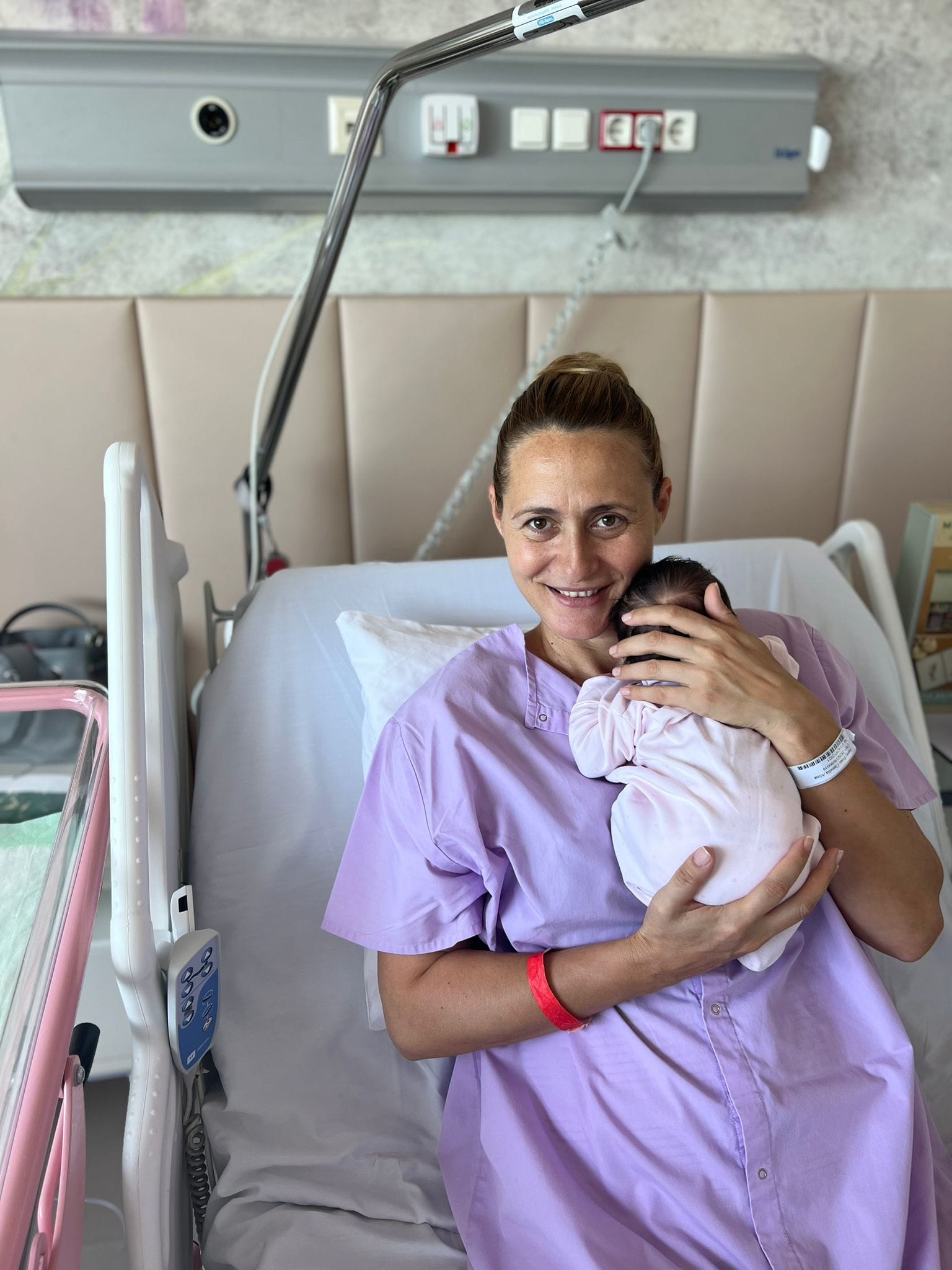 Când își va boteza Camelia Potec fetița și cine vor fi nașii. Sportiva nu a dezvăluit numele bebelușului ei. „Am renunțat la obiceiul acesta”