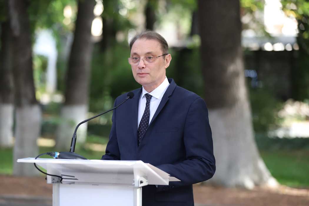 Luca Niculescu a început negocierile pentru noul Guvern