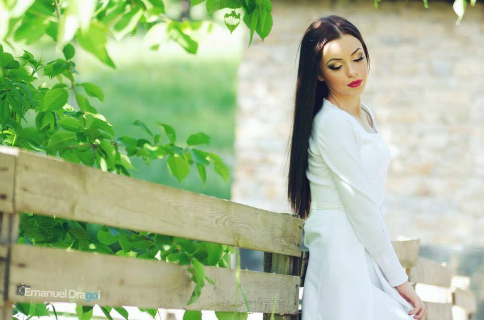 Gabriela Rîpan, studenta care a murit într-un accident în Cluj, a fost înmormântată. Sute de oameni au condus-o pe ultimul drum, la Suceava