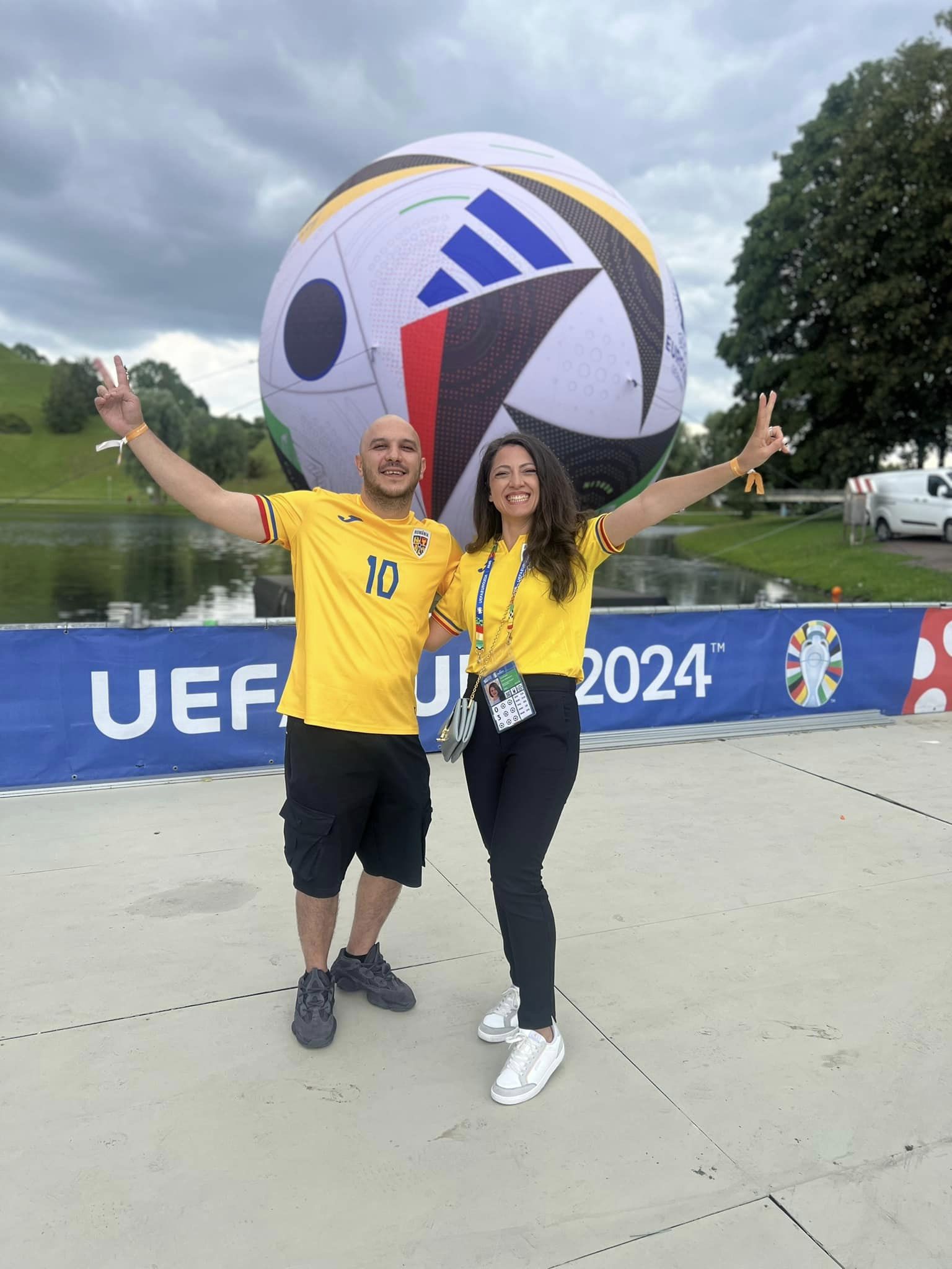 Iulia Niculae-Cuciurean, „creierul” campaniei de marketing a FRF la Campionatul European: „Am avut cei mai frumoși, civilizați, plini de iubire suporteri de la EURO”