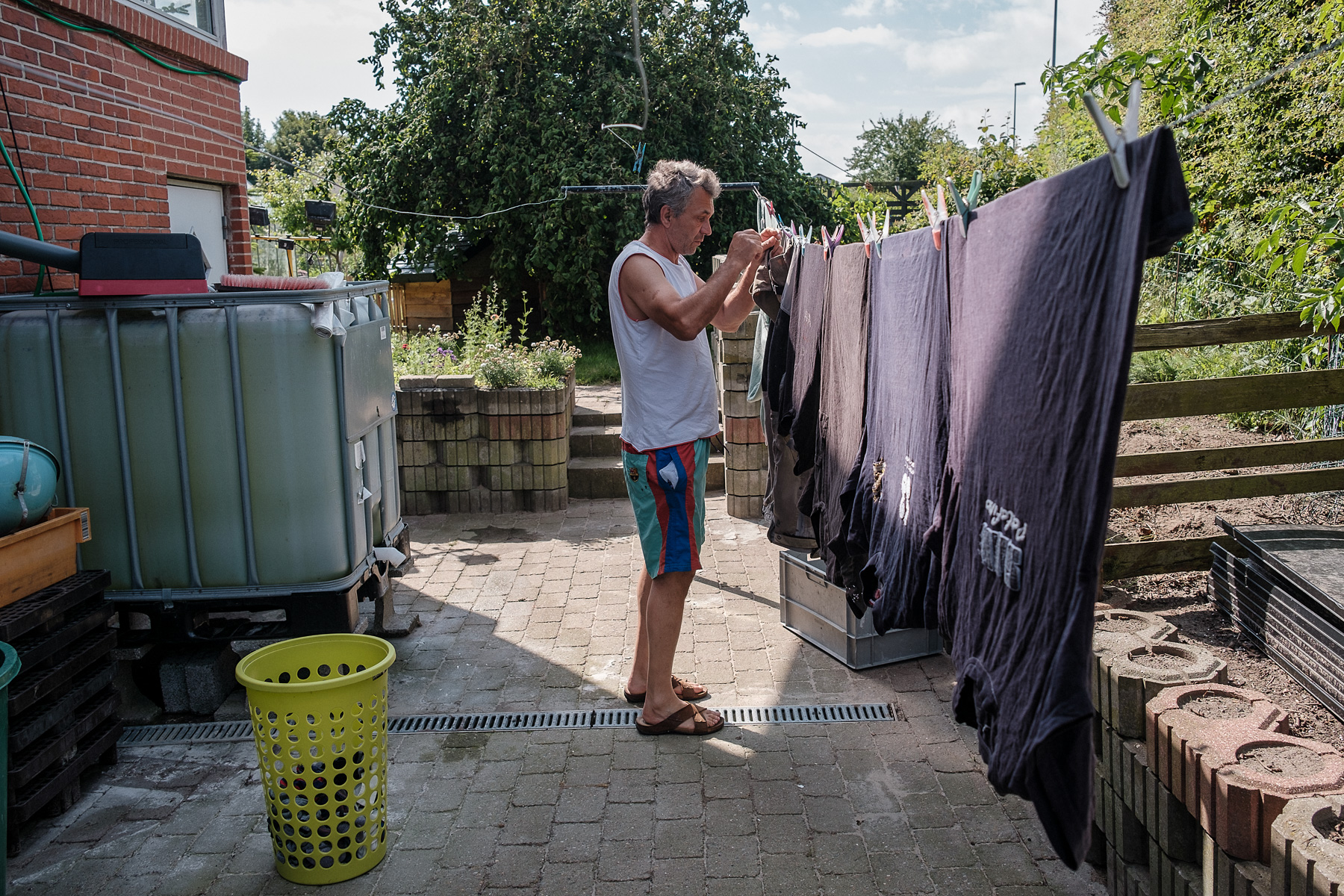 Viața unei familii de români care a ajuns să se simtă mai acasă în Danemarca: „În România rămâneam la faza de «dă-mi două țigări la bucată». De aici am mers la Londra de cinci ori”
