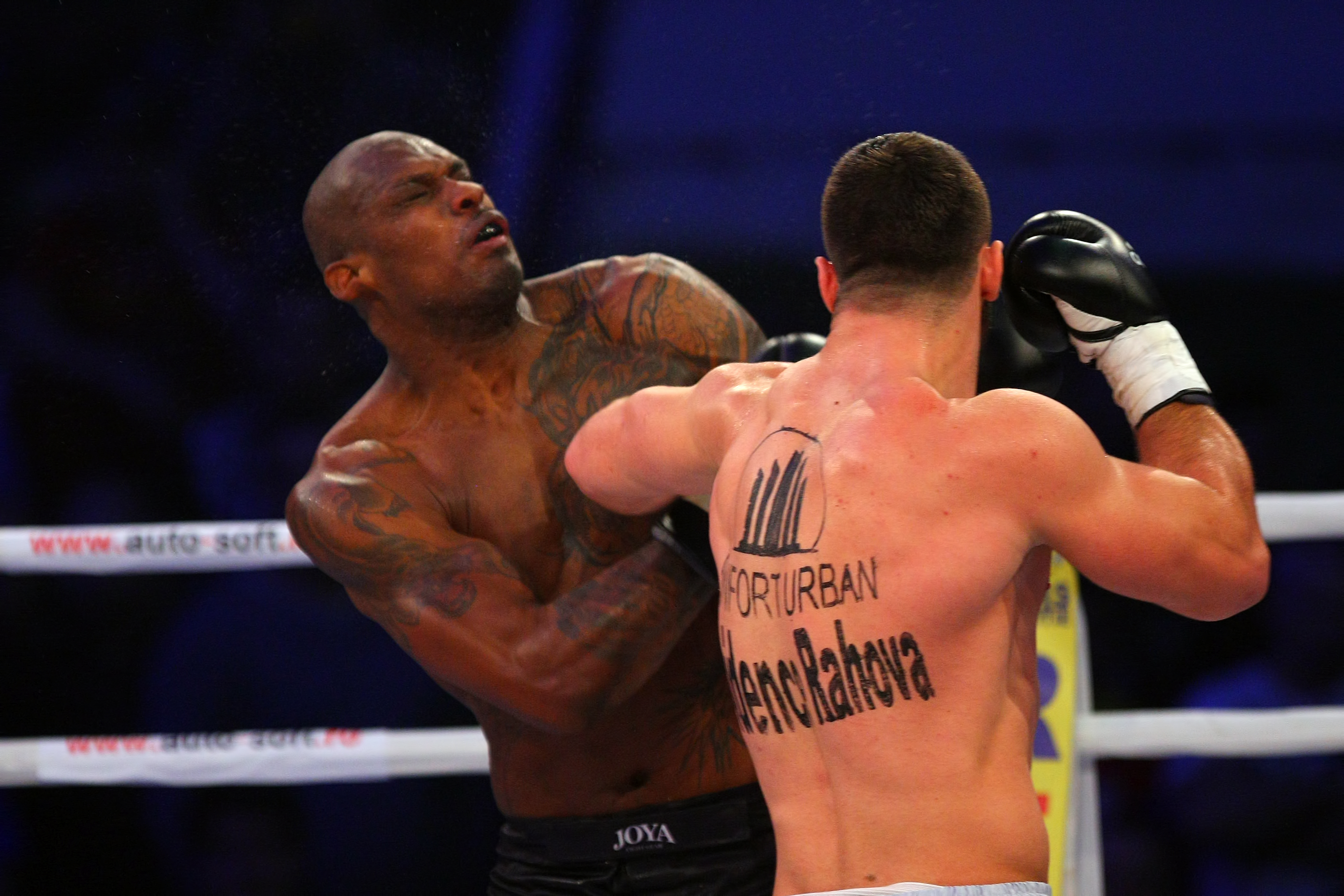 Meciul în urma căruia Amansio Paraschiv a devenit campion mondial Superkombat New Heroes! VIDEO& FOTO