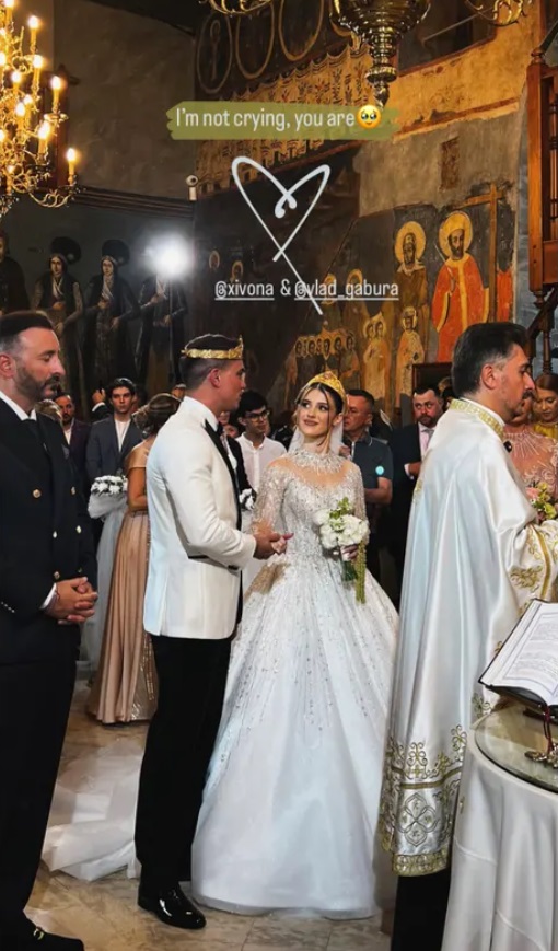 Cum a apărut soția lui Mugur Mihăescu la nunta fiicei lor. O prezență discretă în showbiz, Rodica nu și-a putut stăpâni lacrimile
