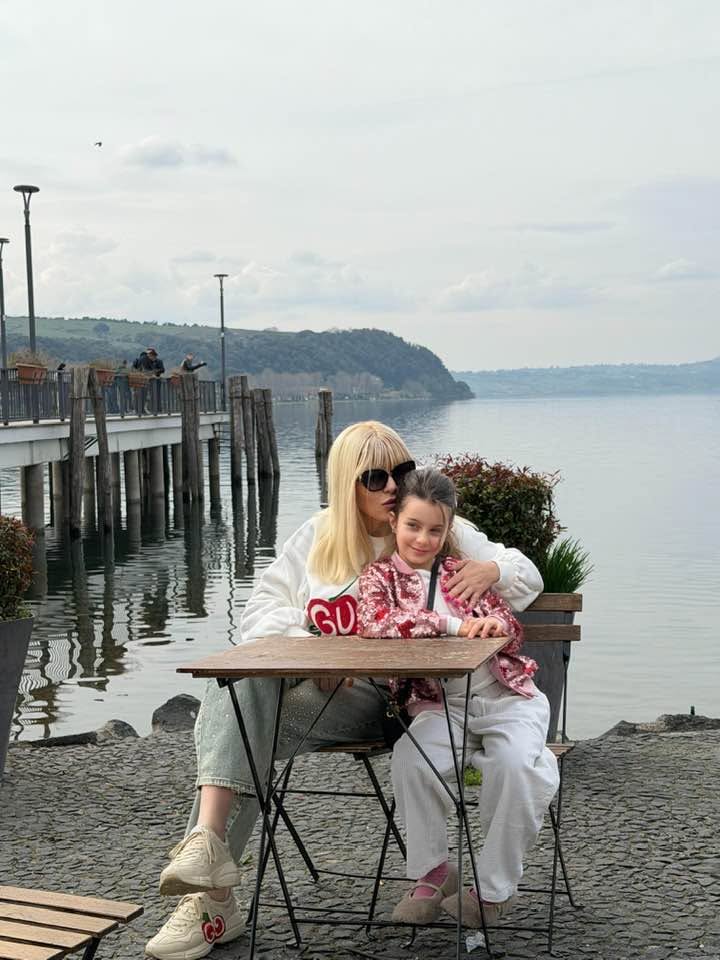 Elena Udrea, fotografie de arhivă din ultima zi de sarcină