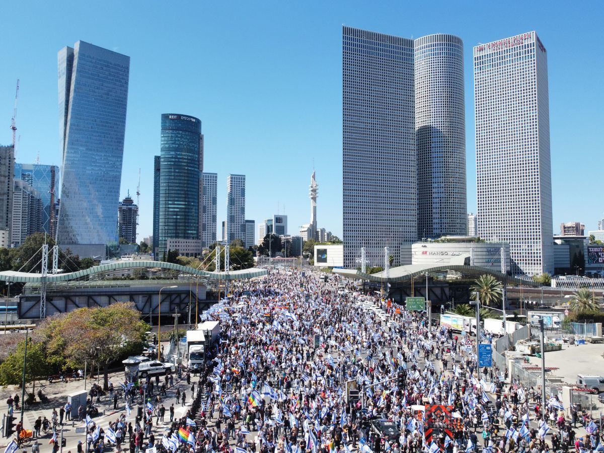 Proteste de amploare în Israel față de reforma judiciară. Manifestanții au blocat accesul la aeroportul din Tel Aviv