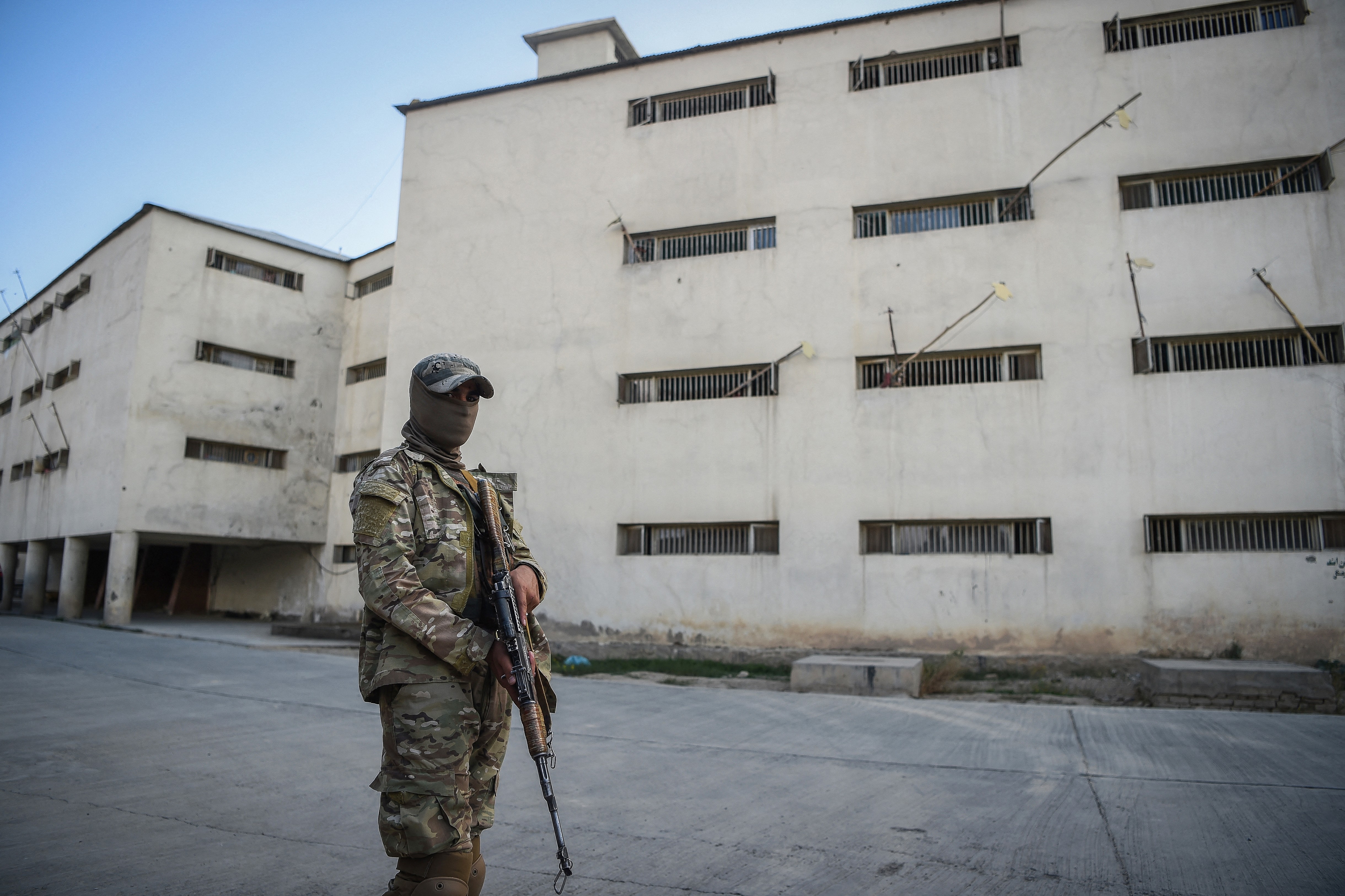 Infractorii deportați din Germania în Afganistan au fost duși în cea mai terifiantă închisoare din Kabul: „Fiecare zi acolo e ca un an”