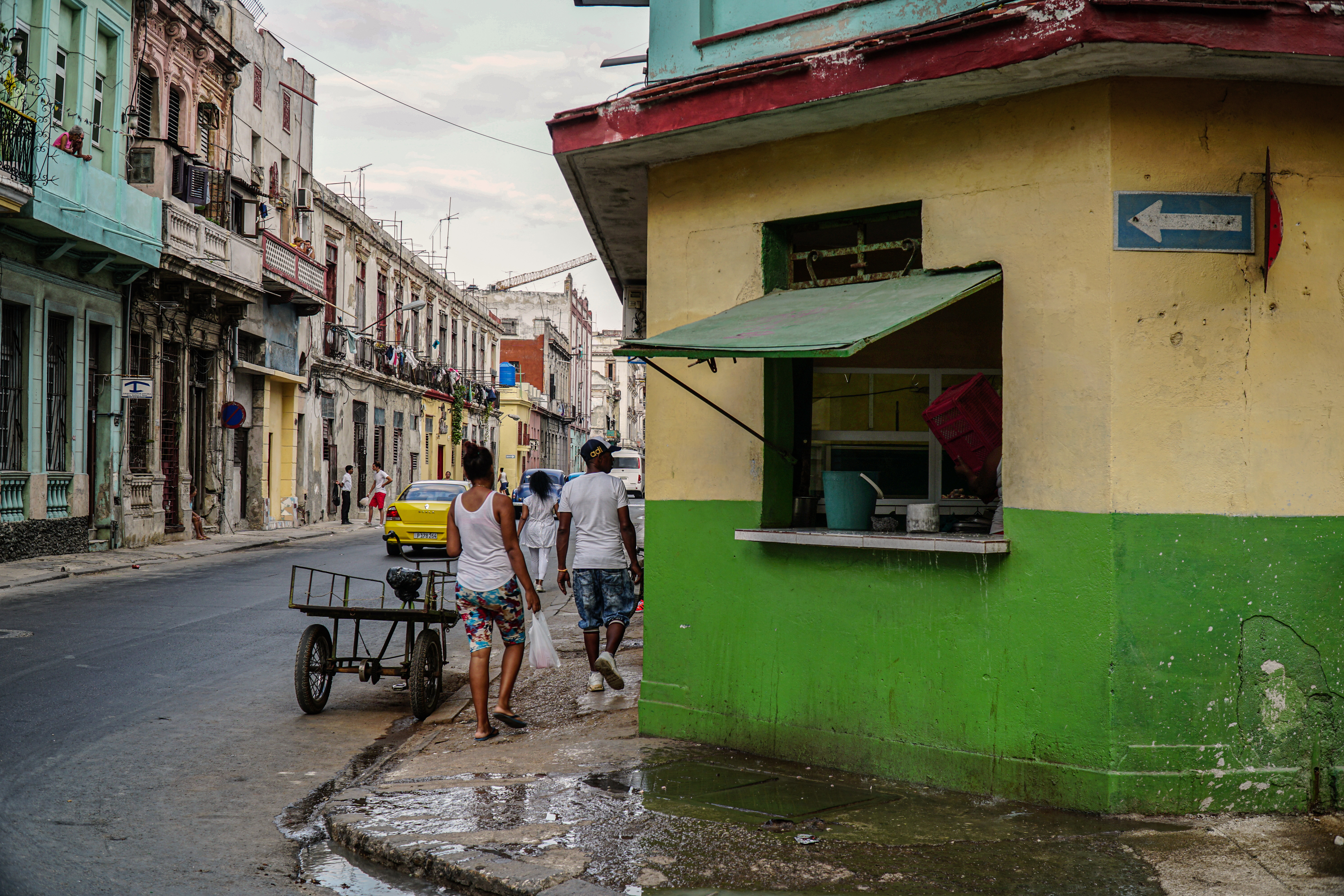 Cuba se confruntă cu cea mai gravă criză economică. Locuitorii părăsesc insula în valuri din cauza sărăciei